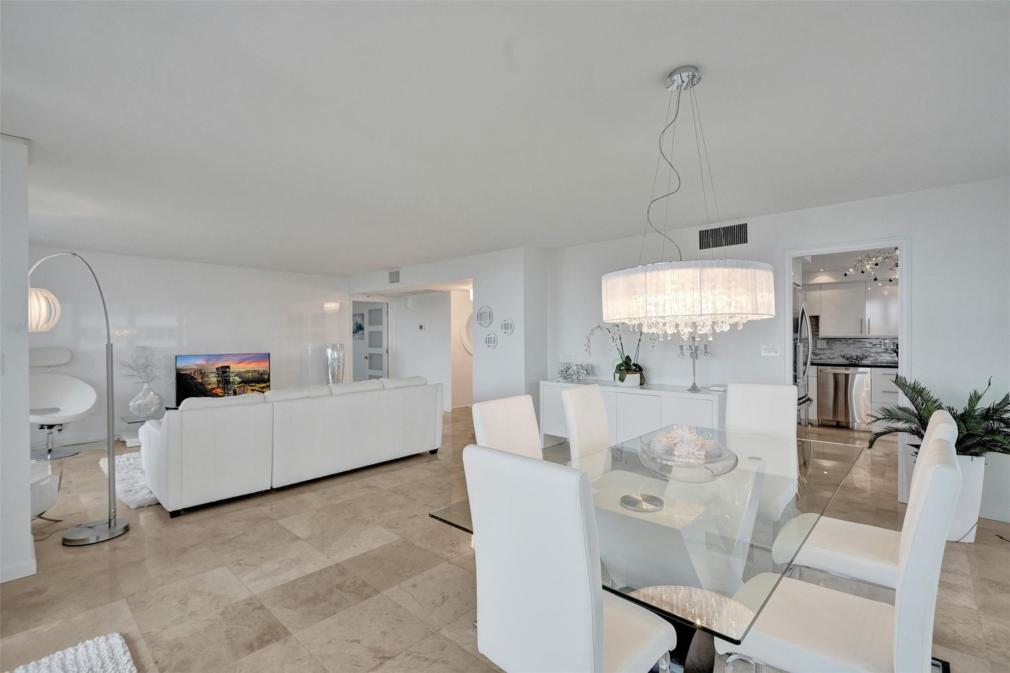 2100 S Ocean Ln 801