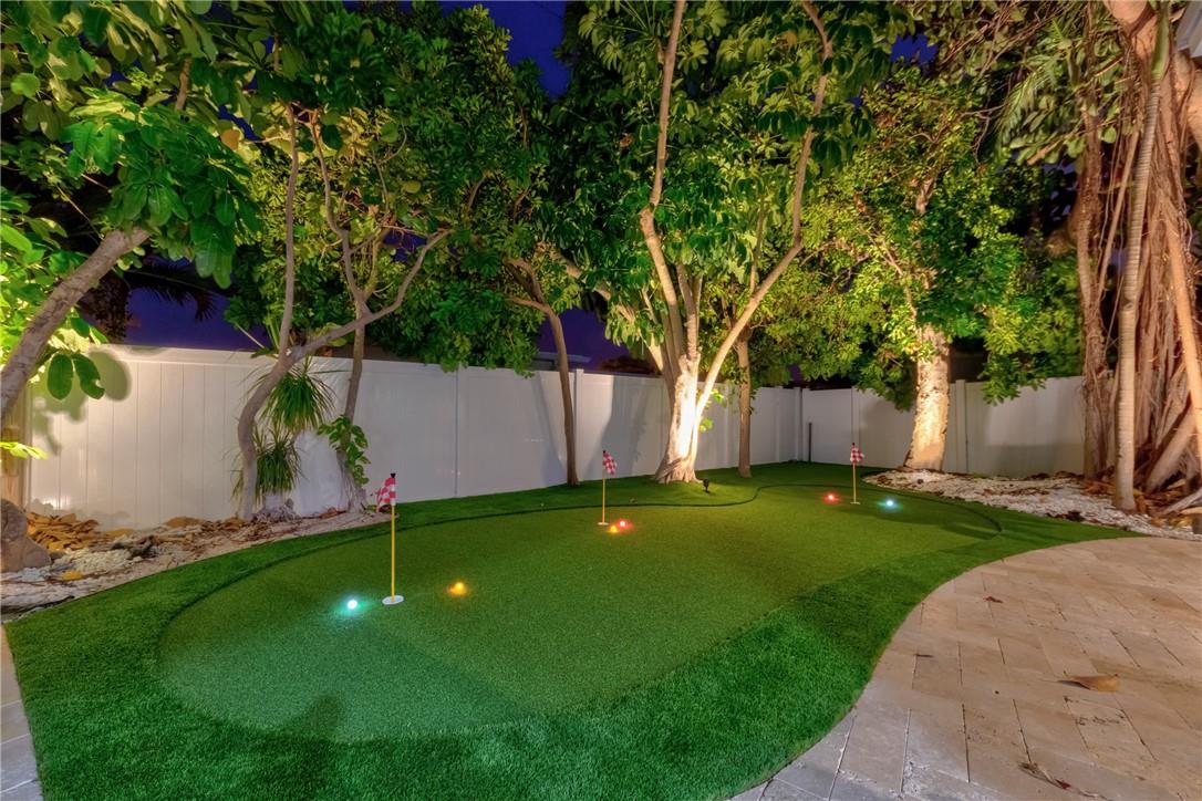 1800 SE Admirals Way