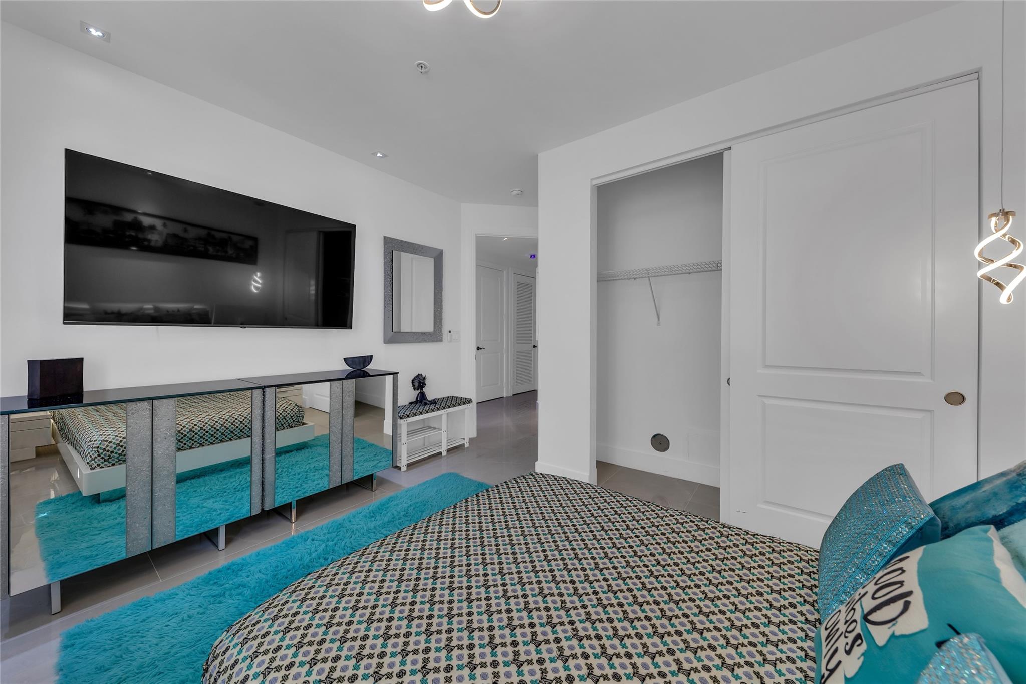 3021 RIOMAR ST 3021