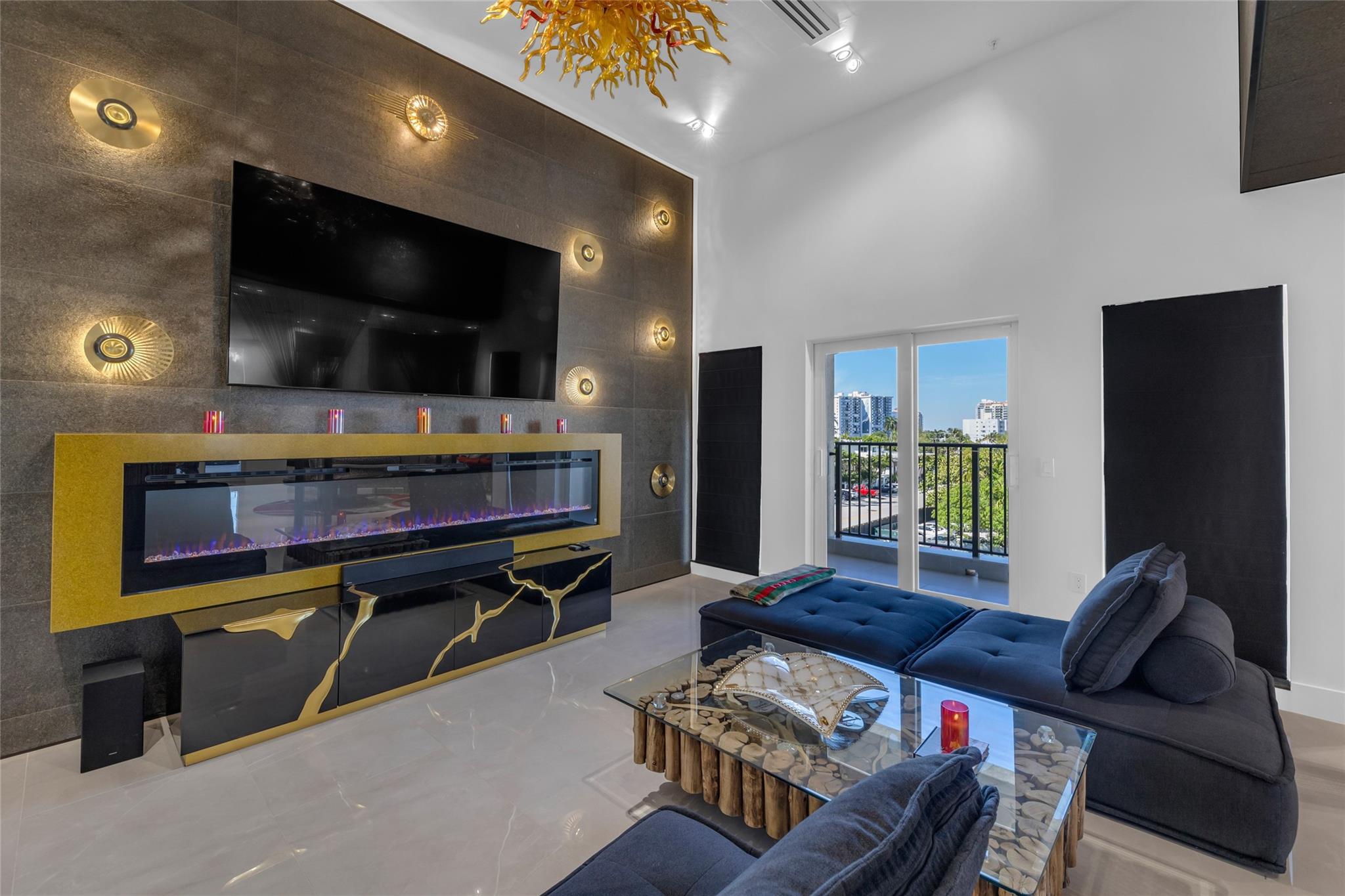 3021 RIOMAR ST 3021