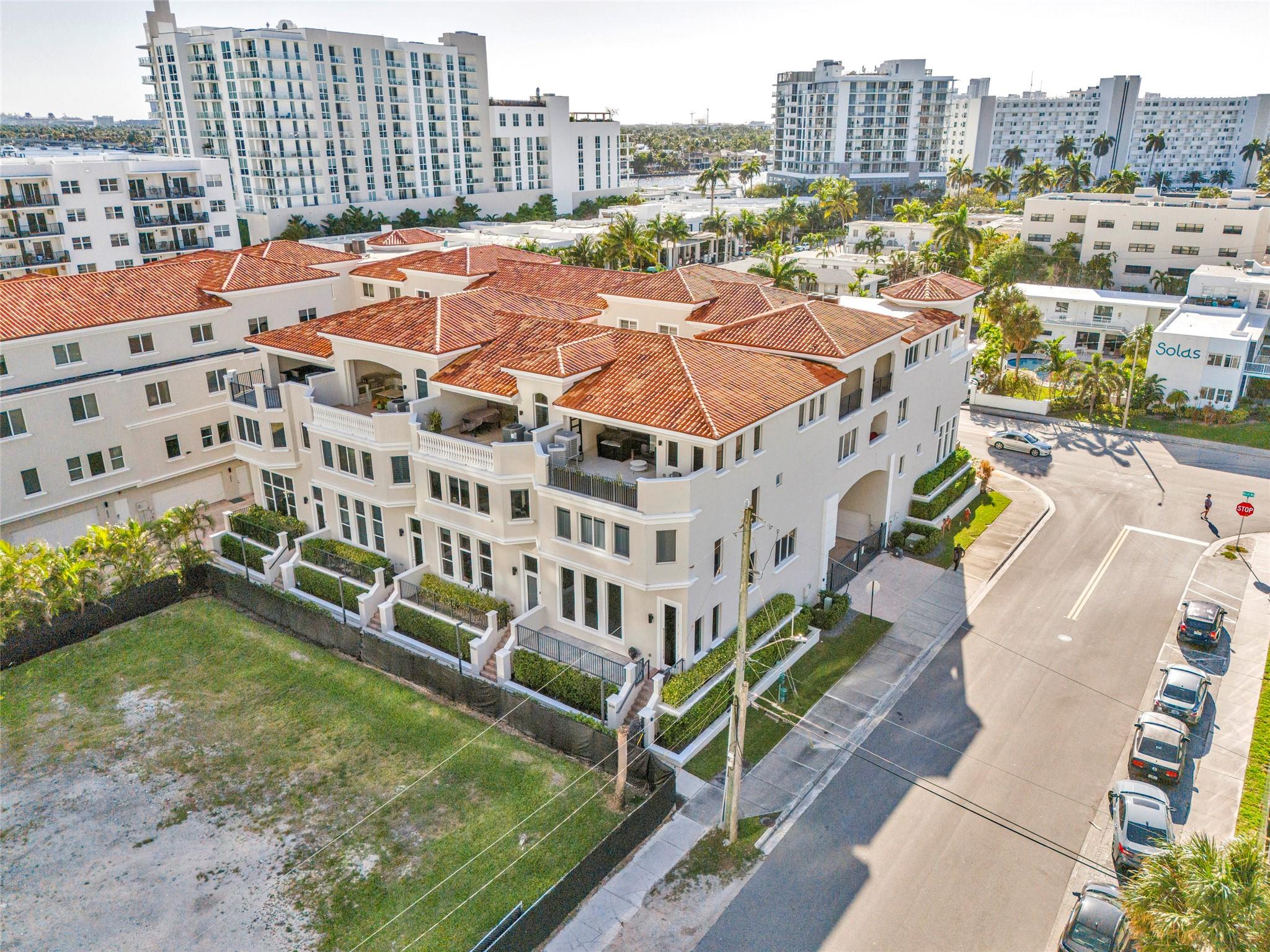 3021 RIOMAR ST 3021