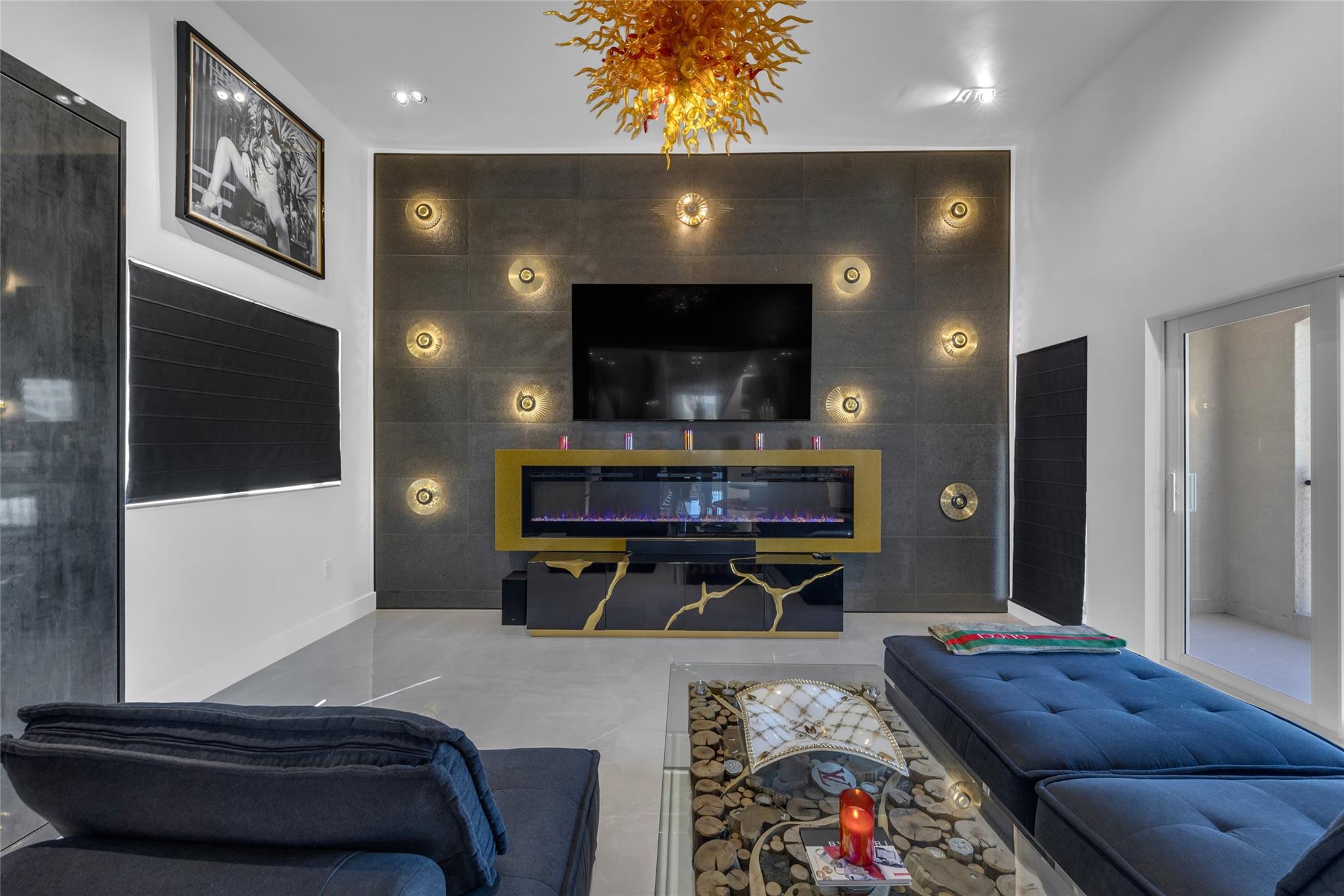 3021 RIOMAR ST 3021