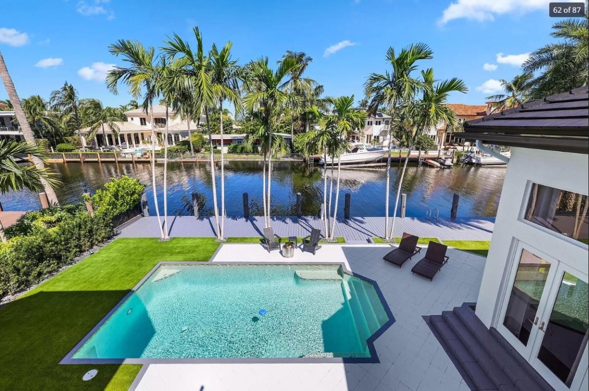 2525 Sea Island Drive