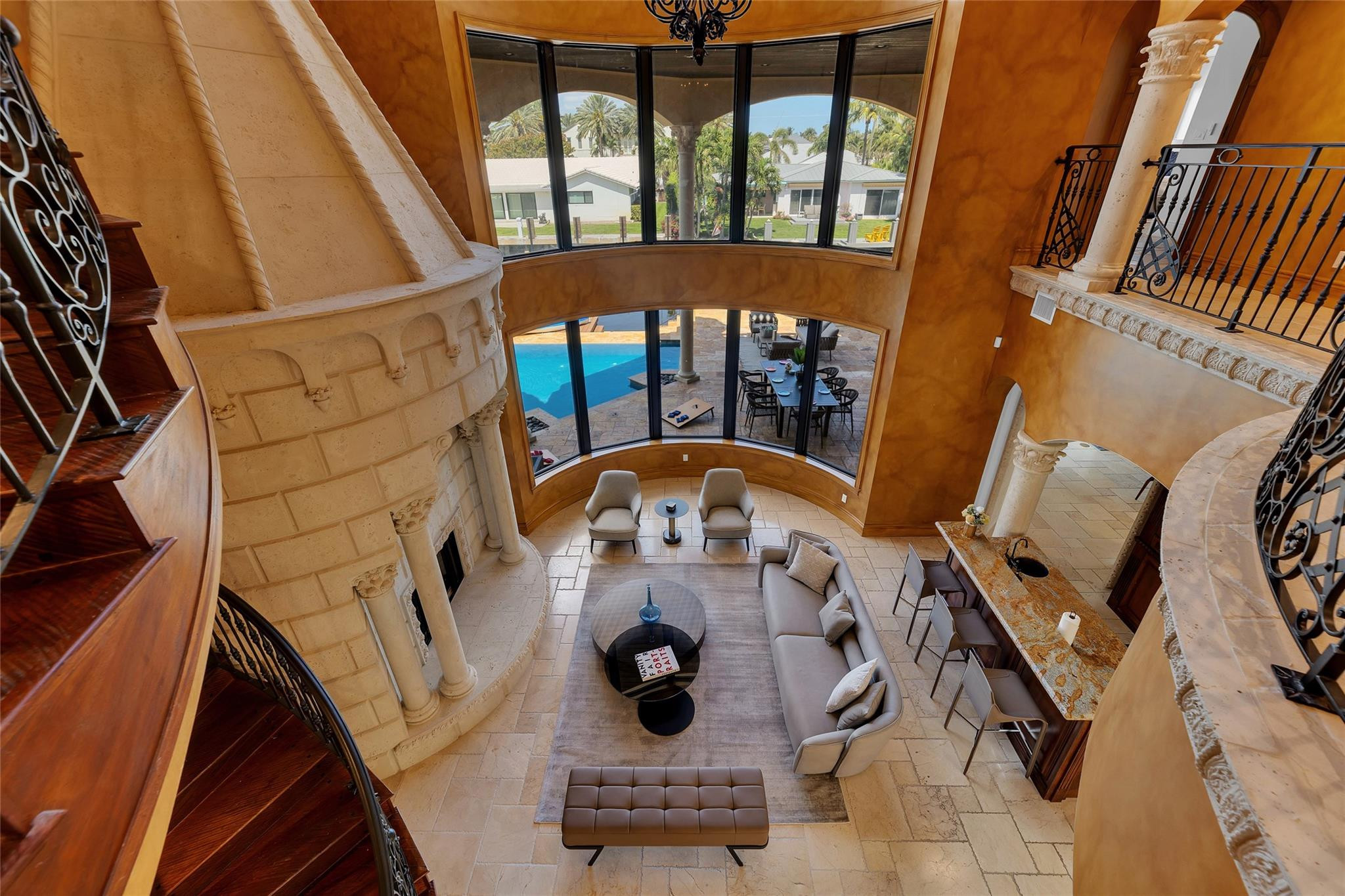 1011 Rhodes Villa Avenue