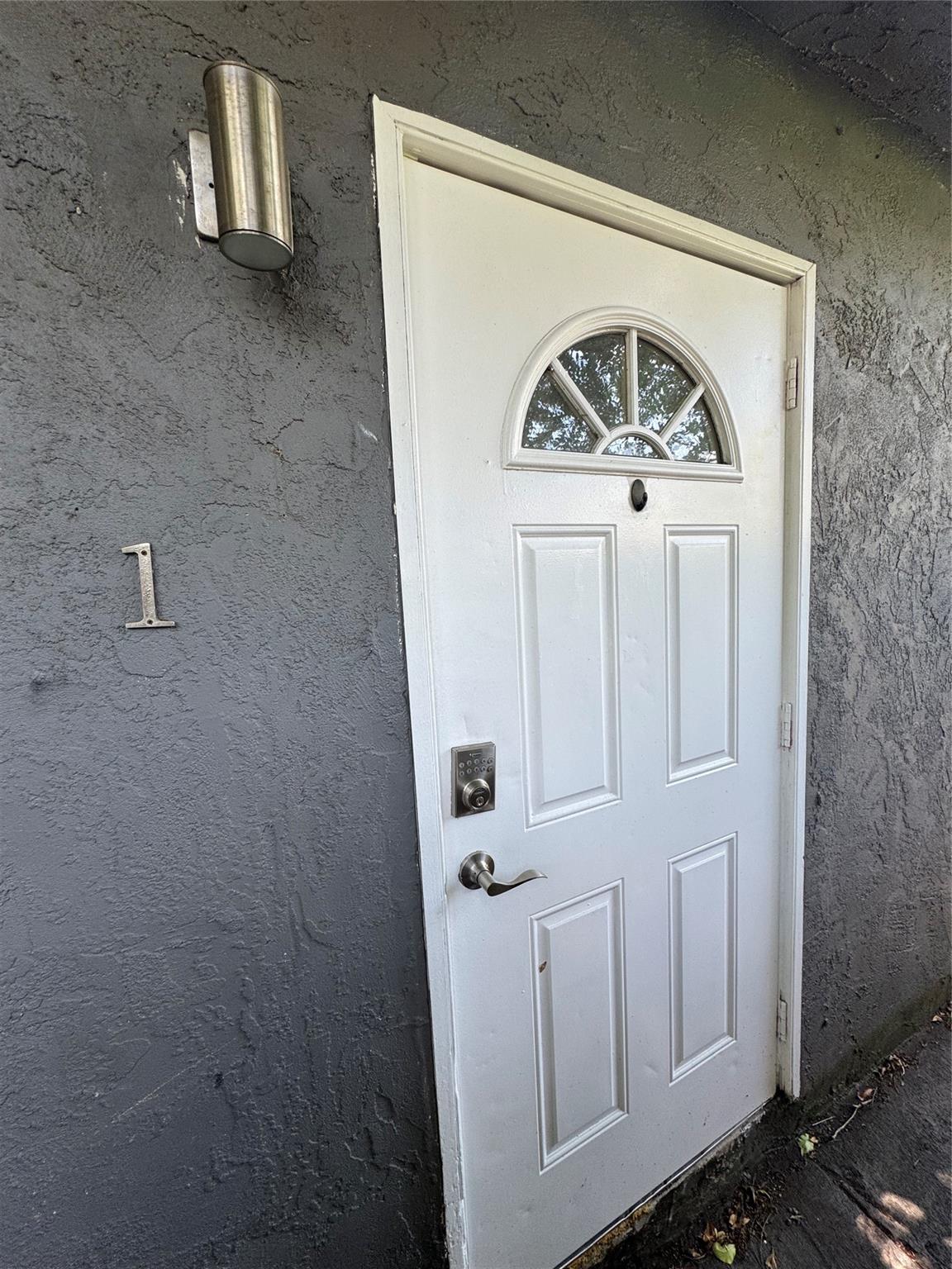 1132 NW 4th Ave 1