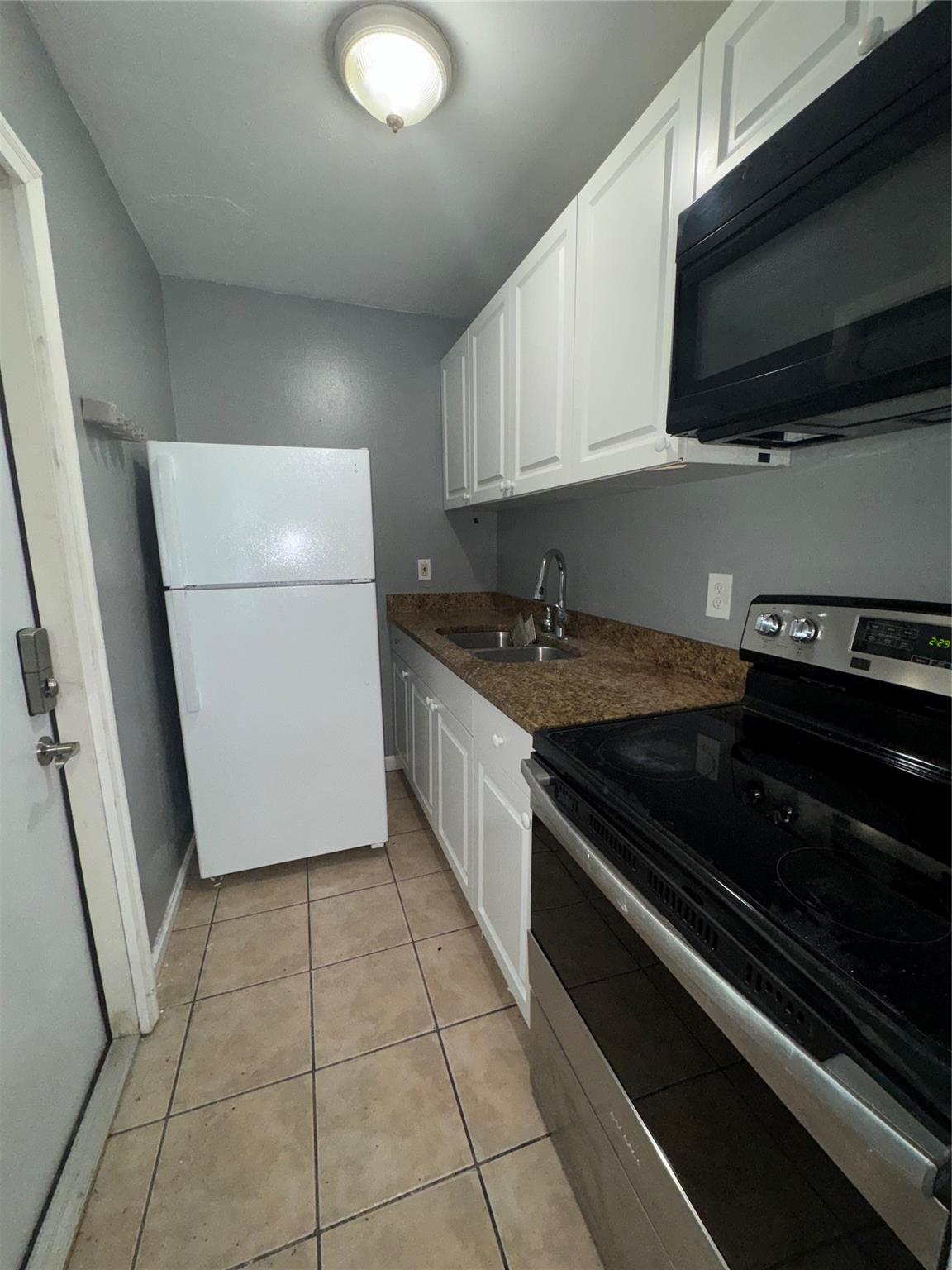 1132 NW 4th Ave 1