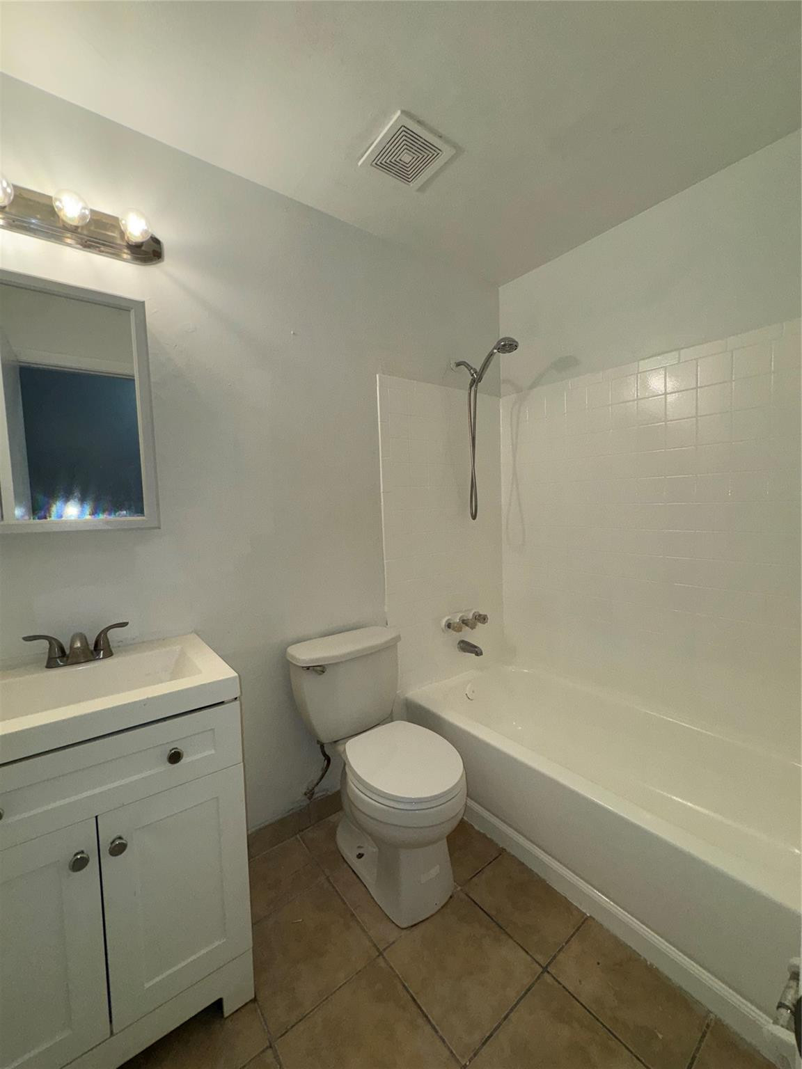 1132 NW 4th Ave 1