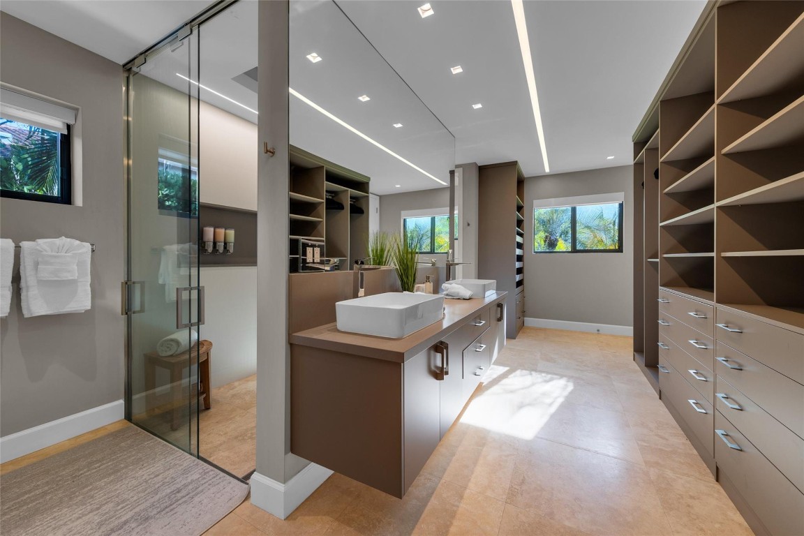 616 Riviera Isle Drive