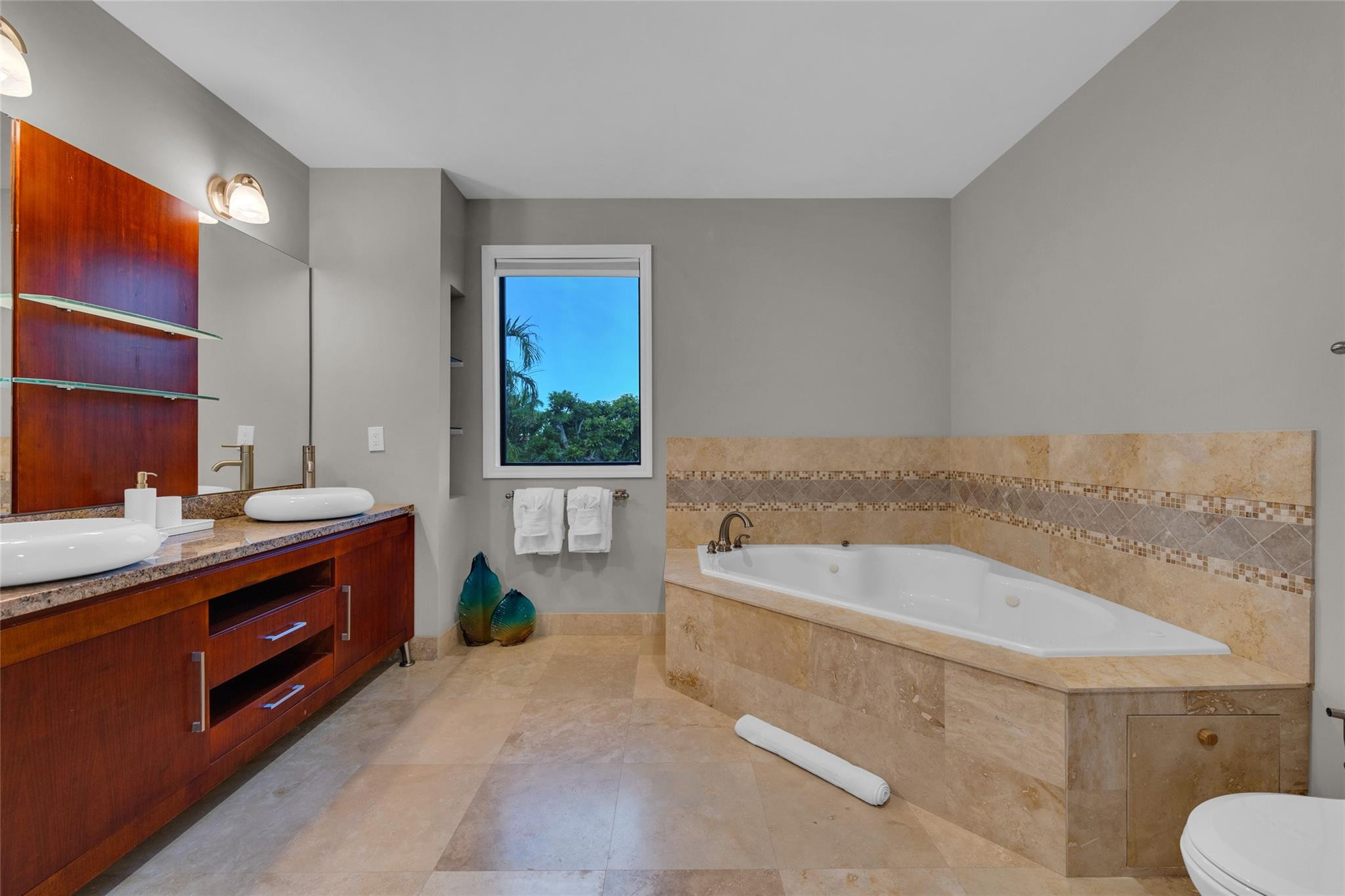 616 Riviera Isle Drive