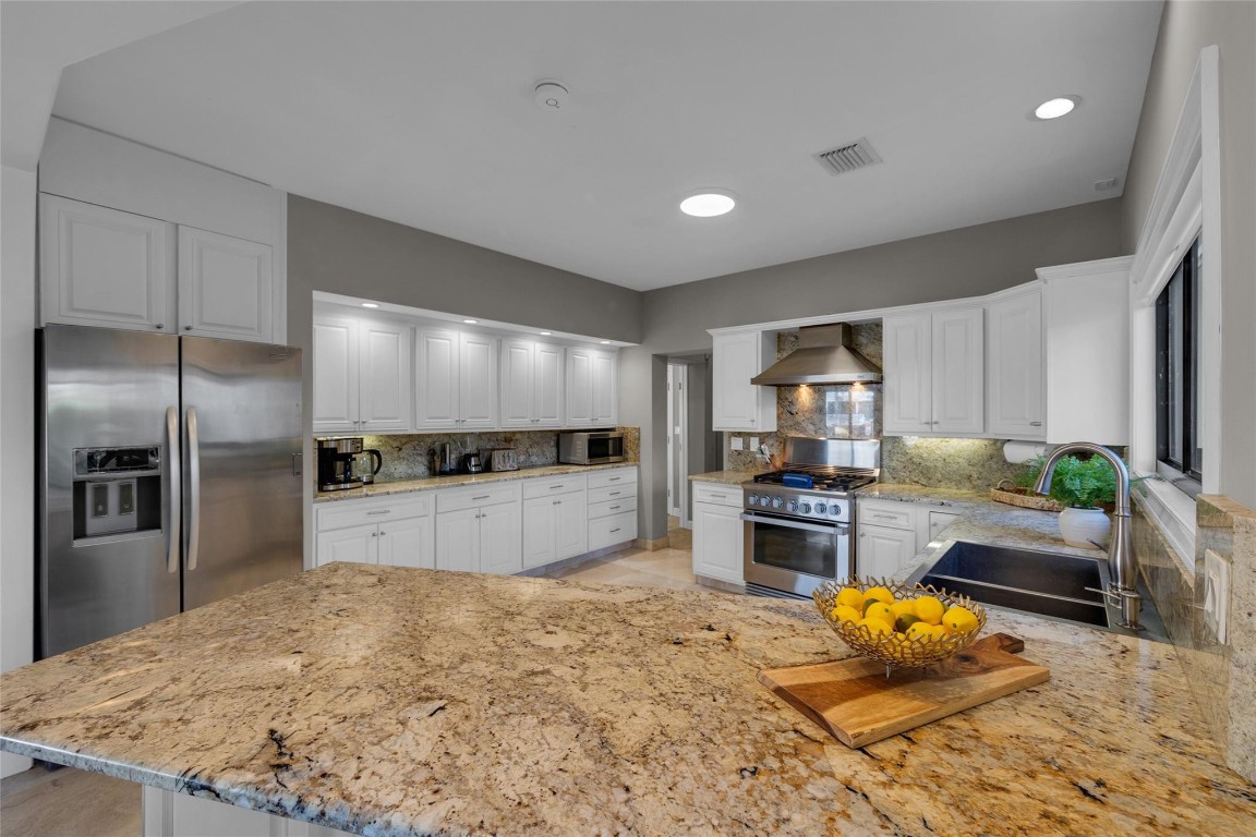 616 Riviera Isle Drive