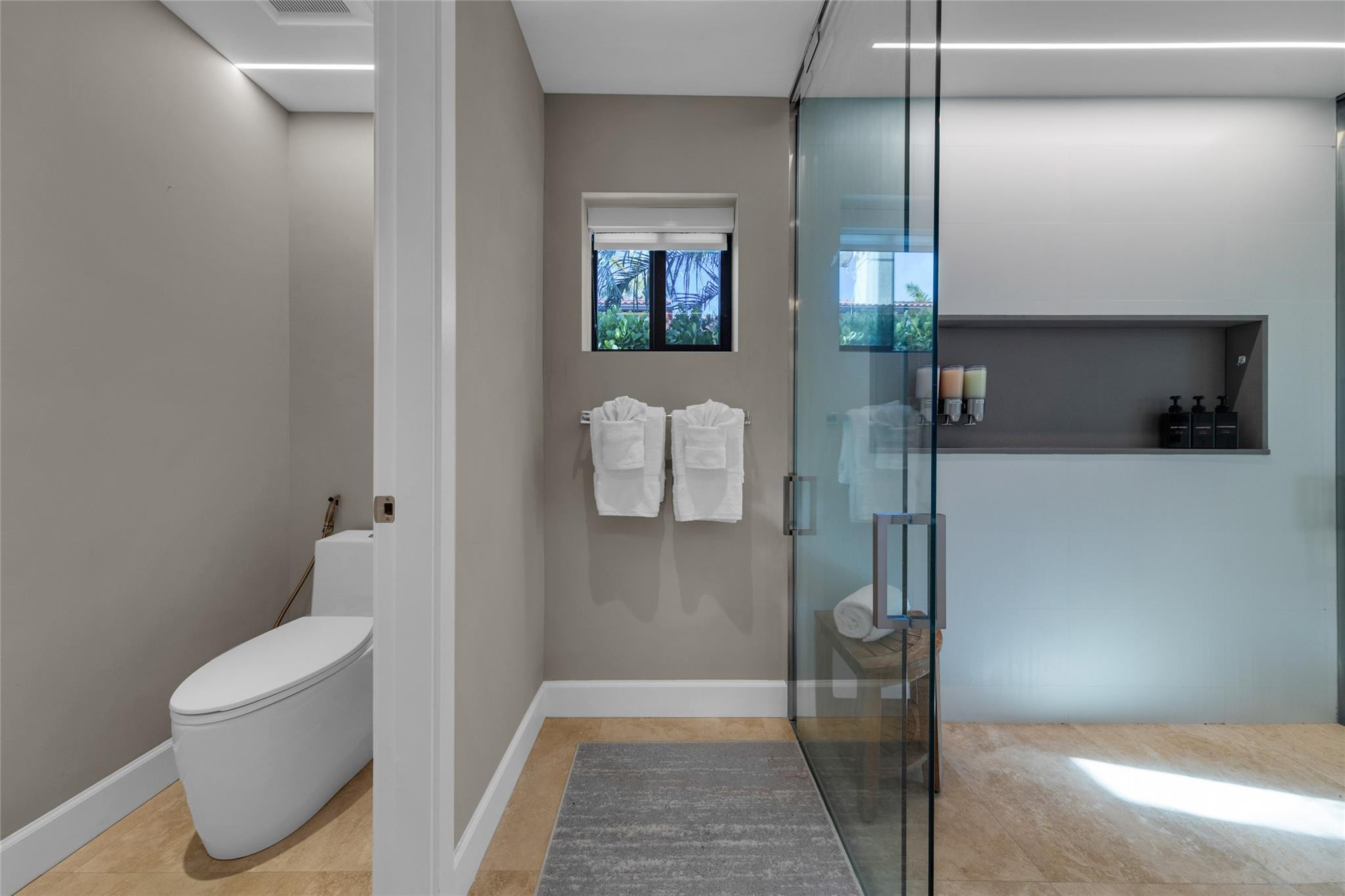 616 Riviera Isle Drive