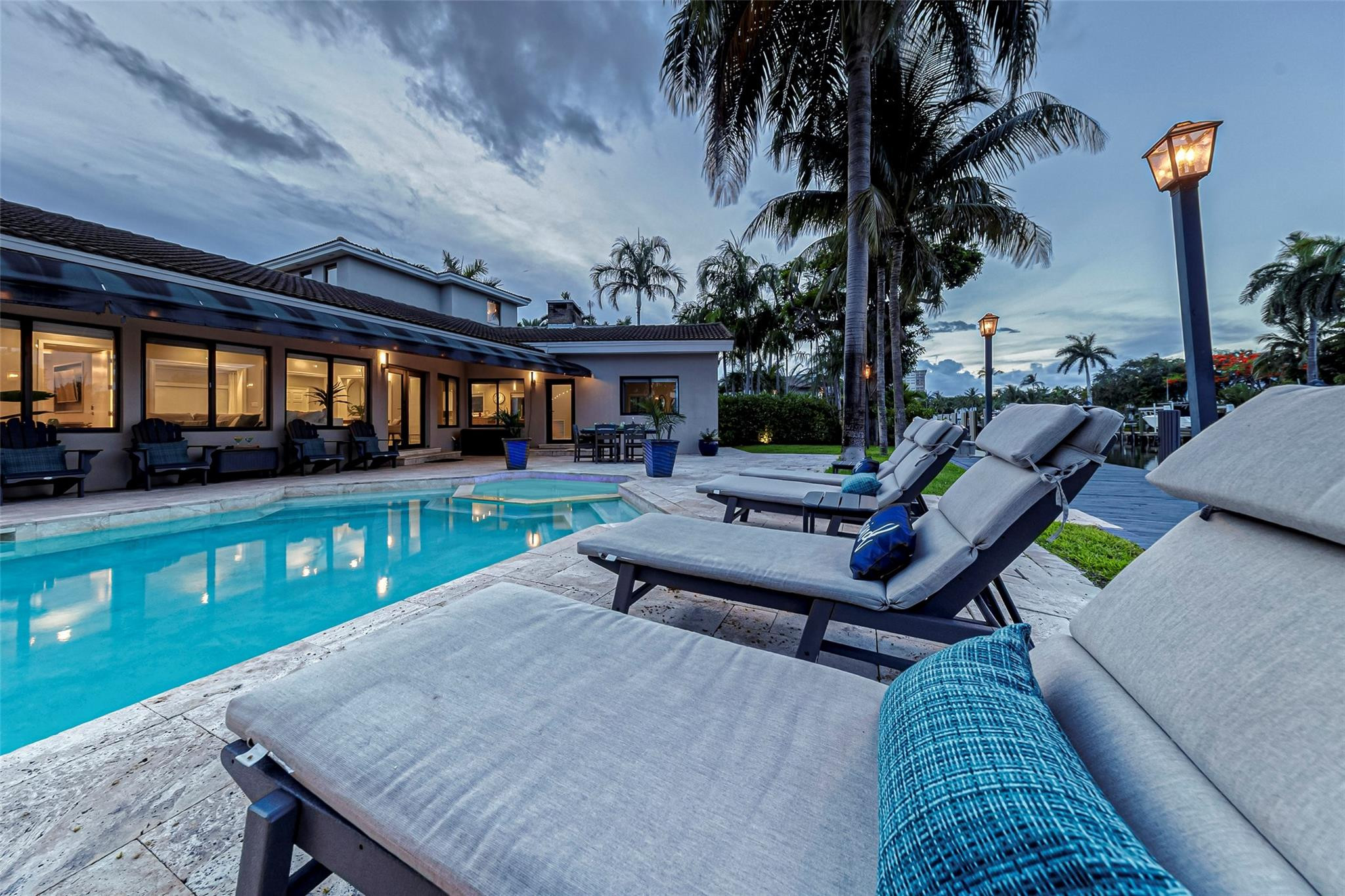 616 Riviera Isle Drive