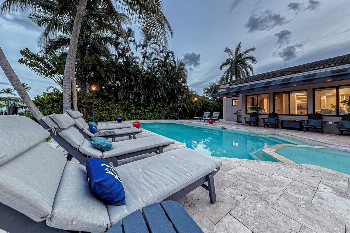 616 Riviera Isle Drive