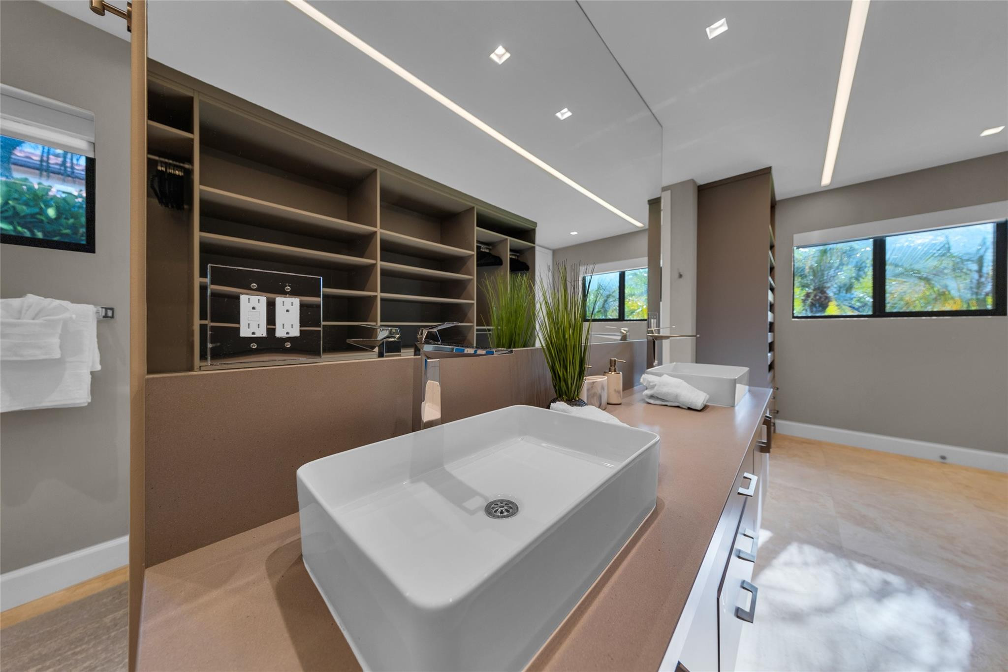 616 Riviera Isle Drive