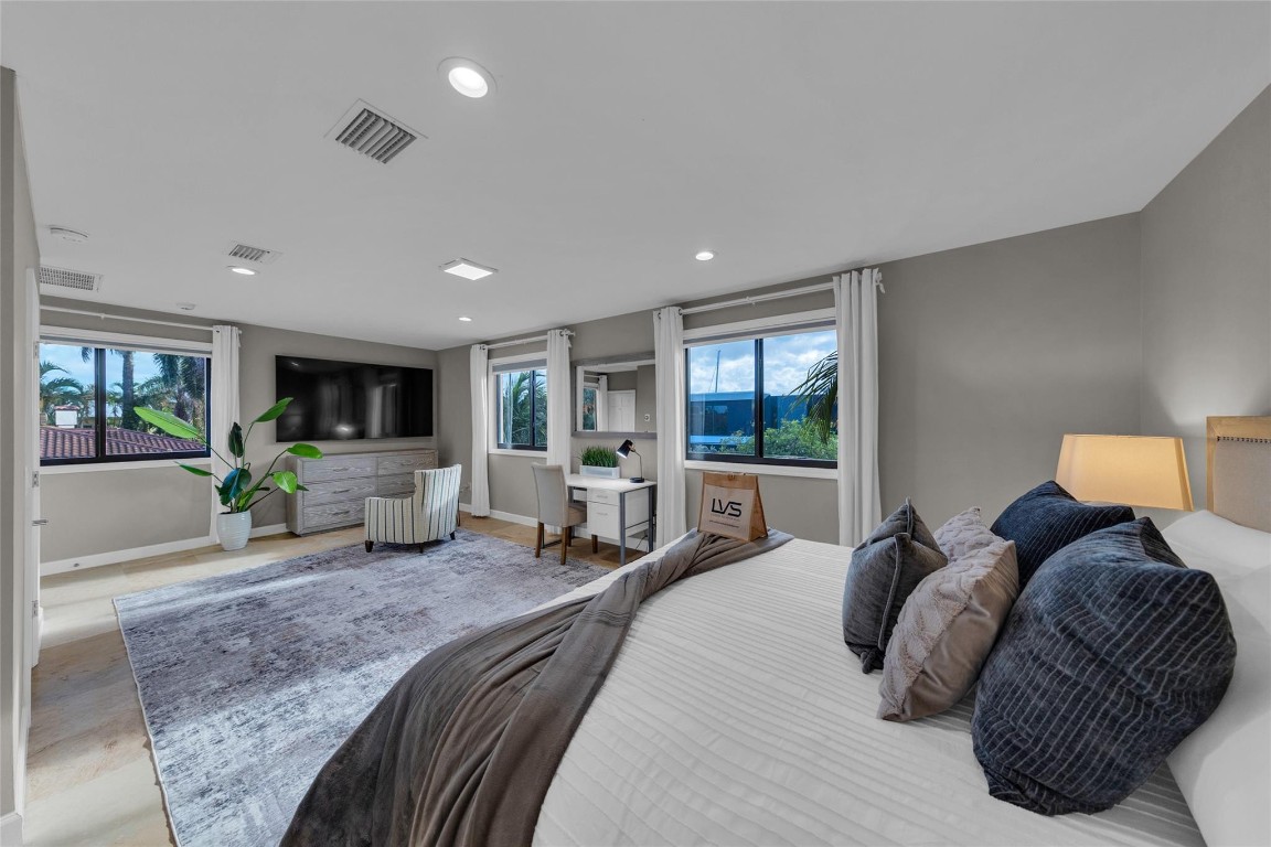 616 Riviera Isle Drive