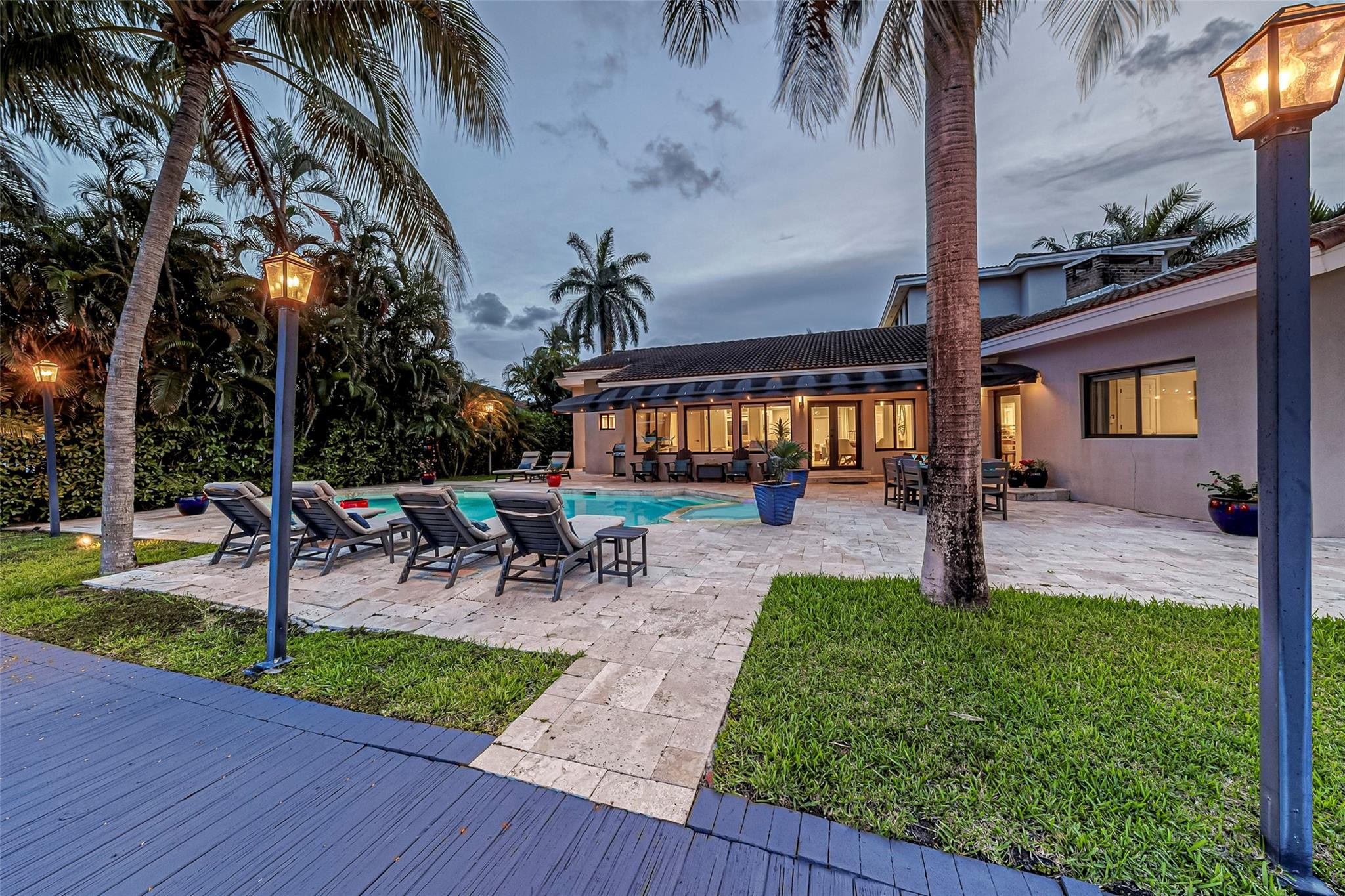 616 Riviera Isle Drive