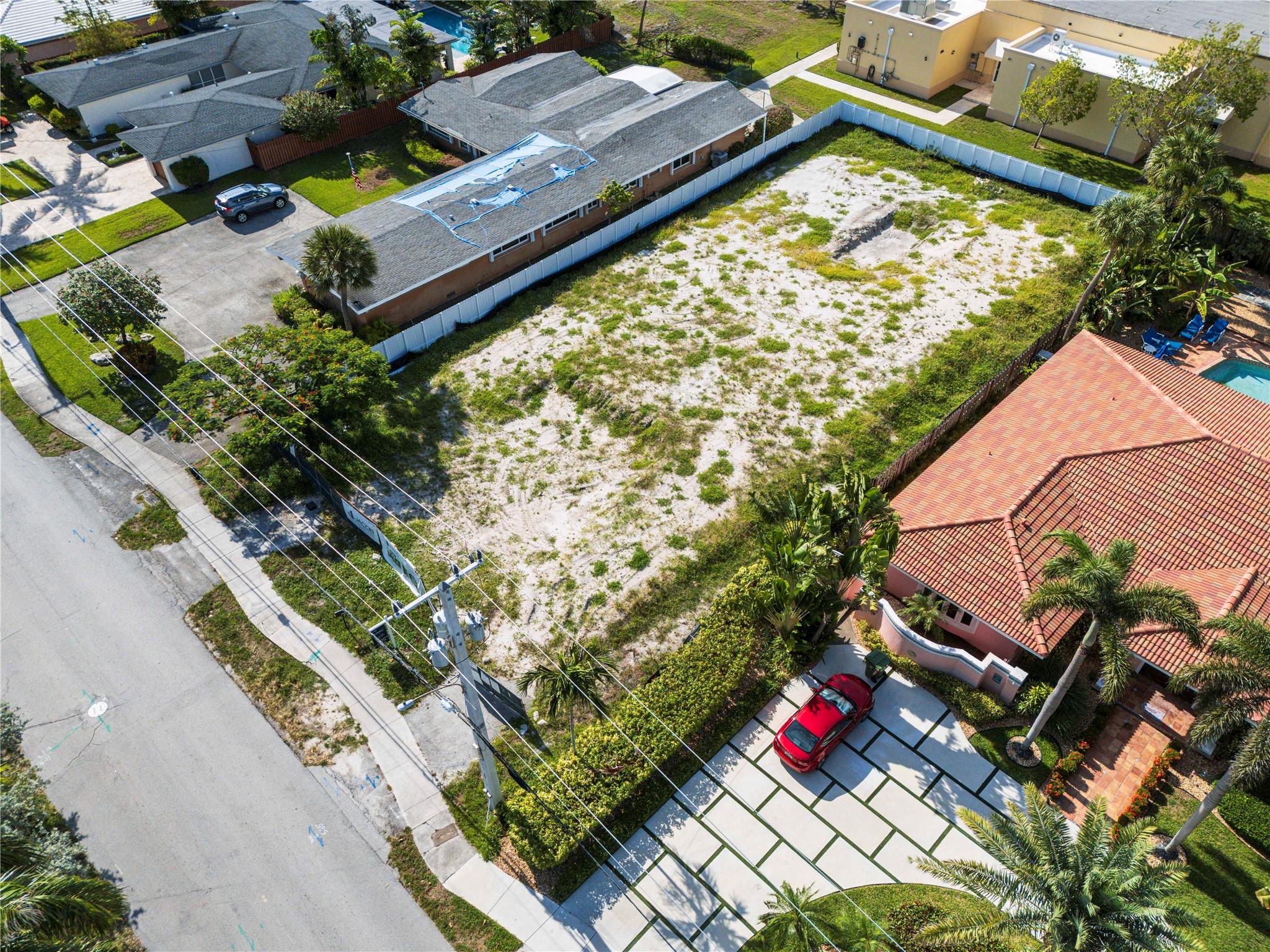 2512 Barbara Dr