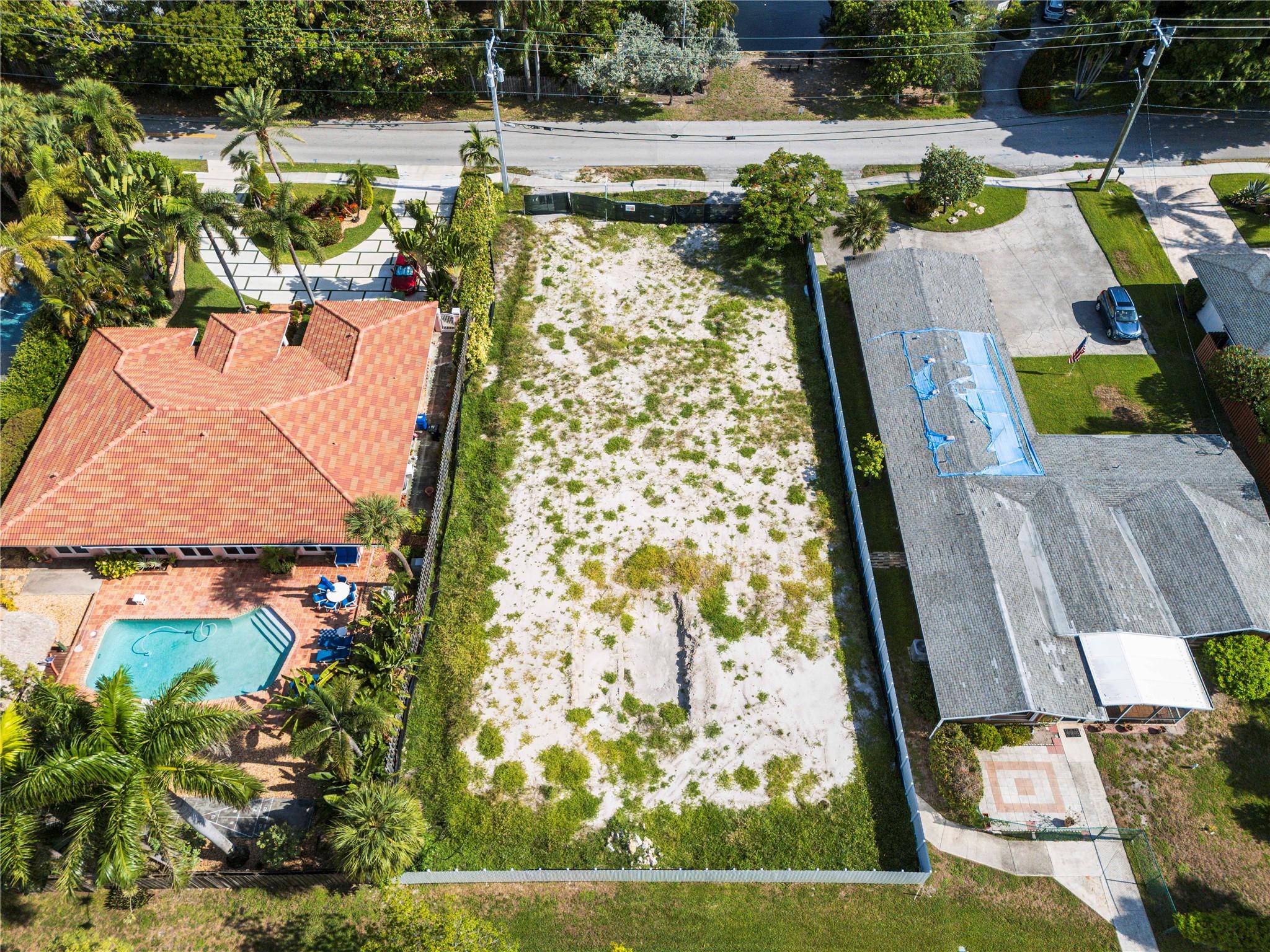 2512 Barbara Dr