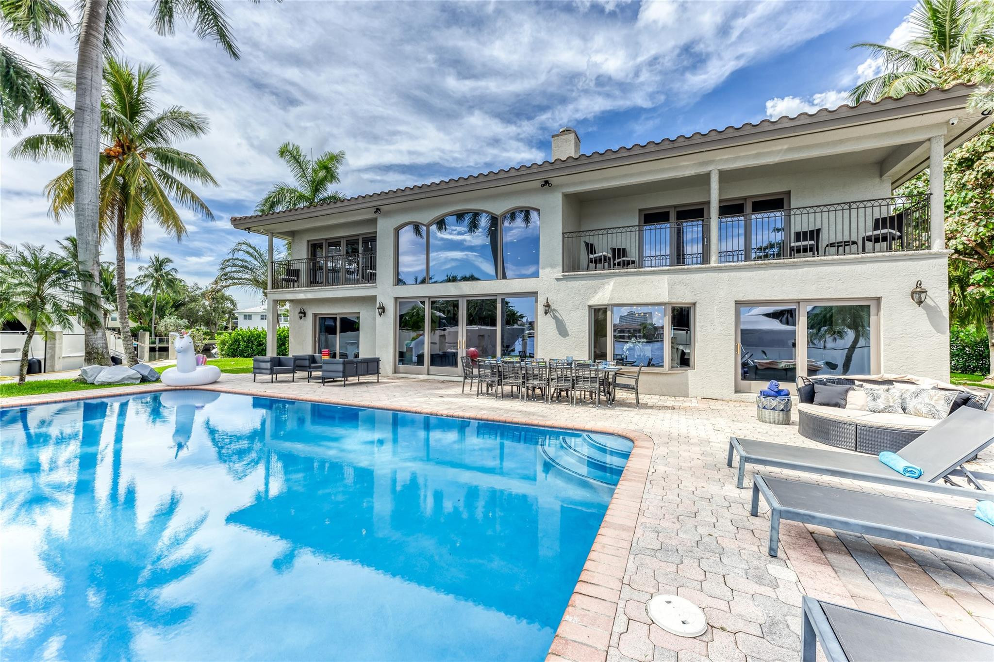 616 1st Key Dr