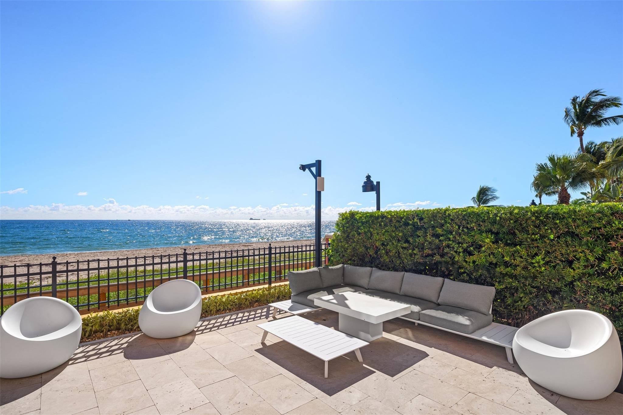 2140 N Ocean Blvd V