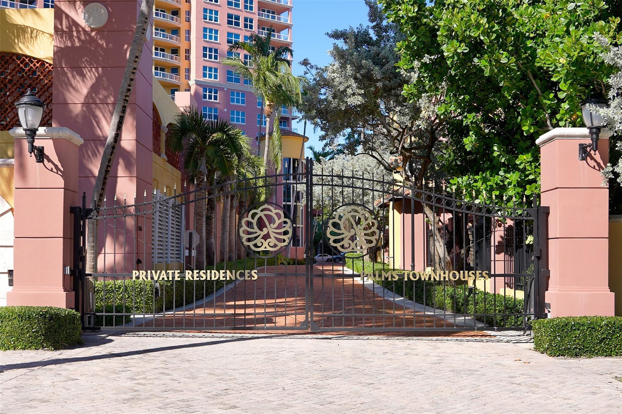 2140 N Ocean Blvd V
