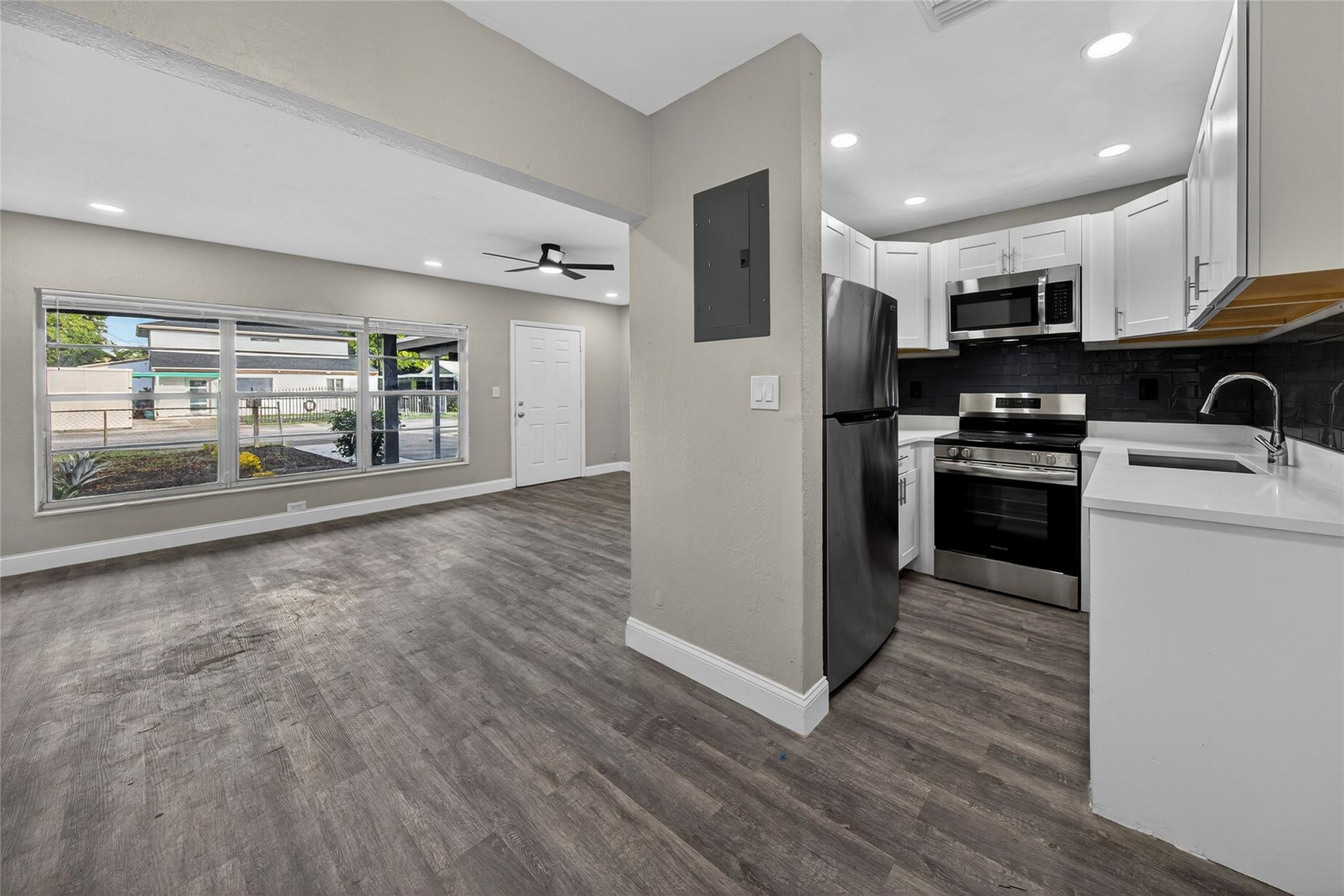 1541 NW 7 Terr