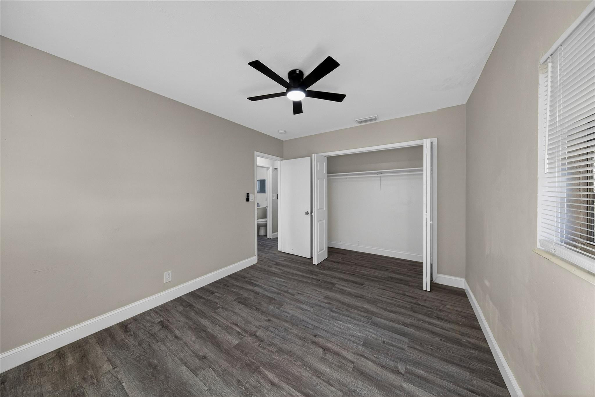 1541 NW 7 Terr