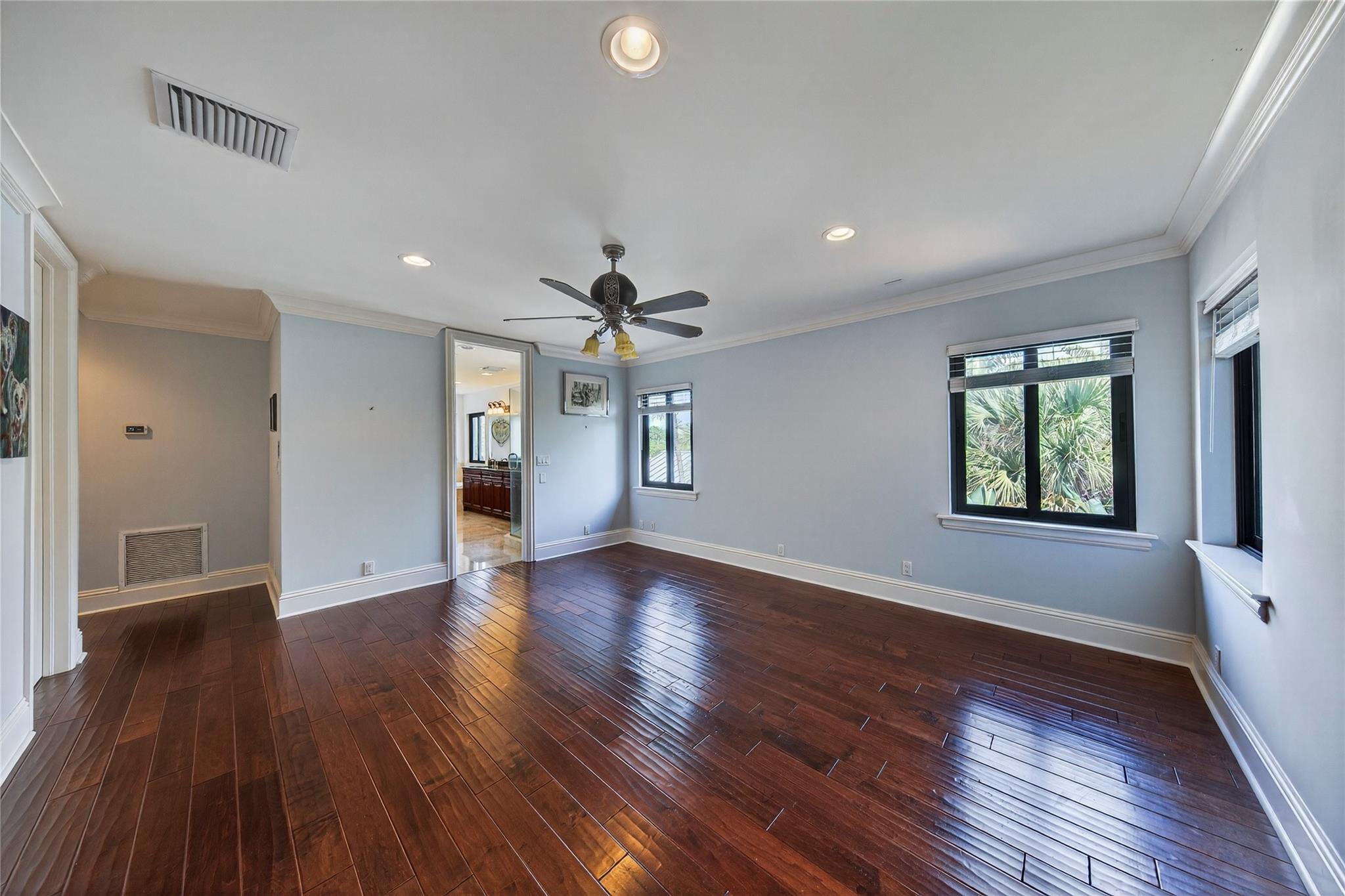 116 SE 11th Ave 116