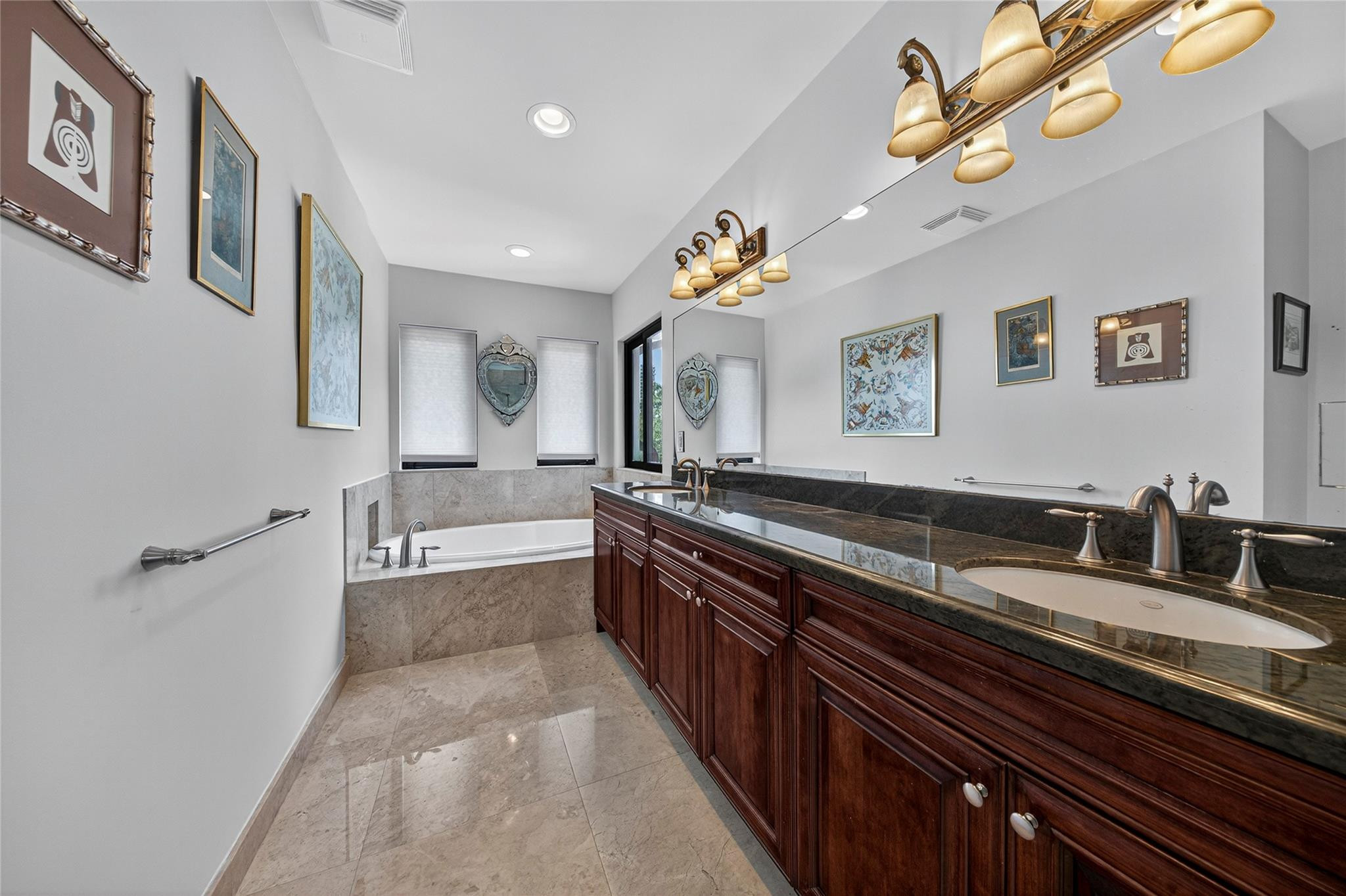 116 SE 11th Ave 116