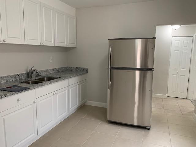 1301 NW 3RD AV