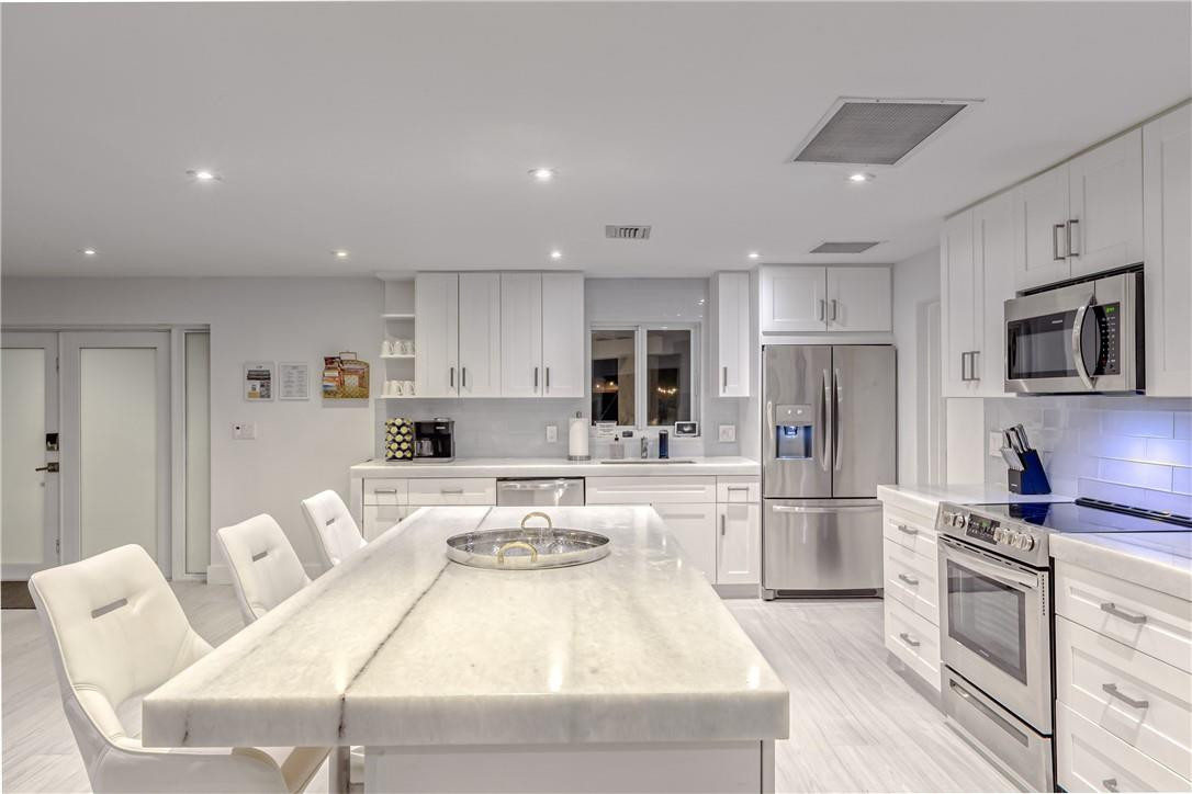 1800 SE Admirals Way, Fort Lauderdale