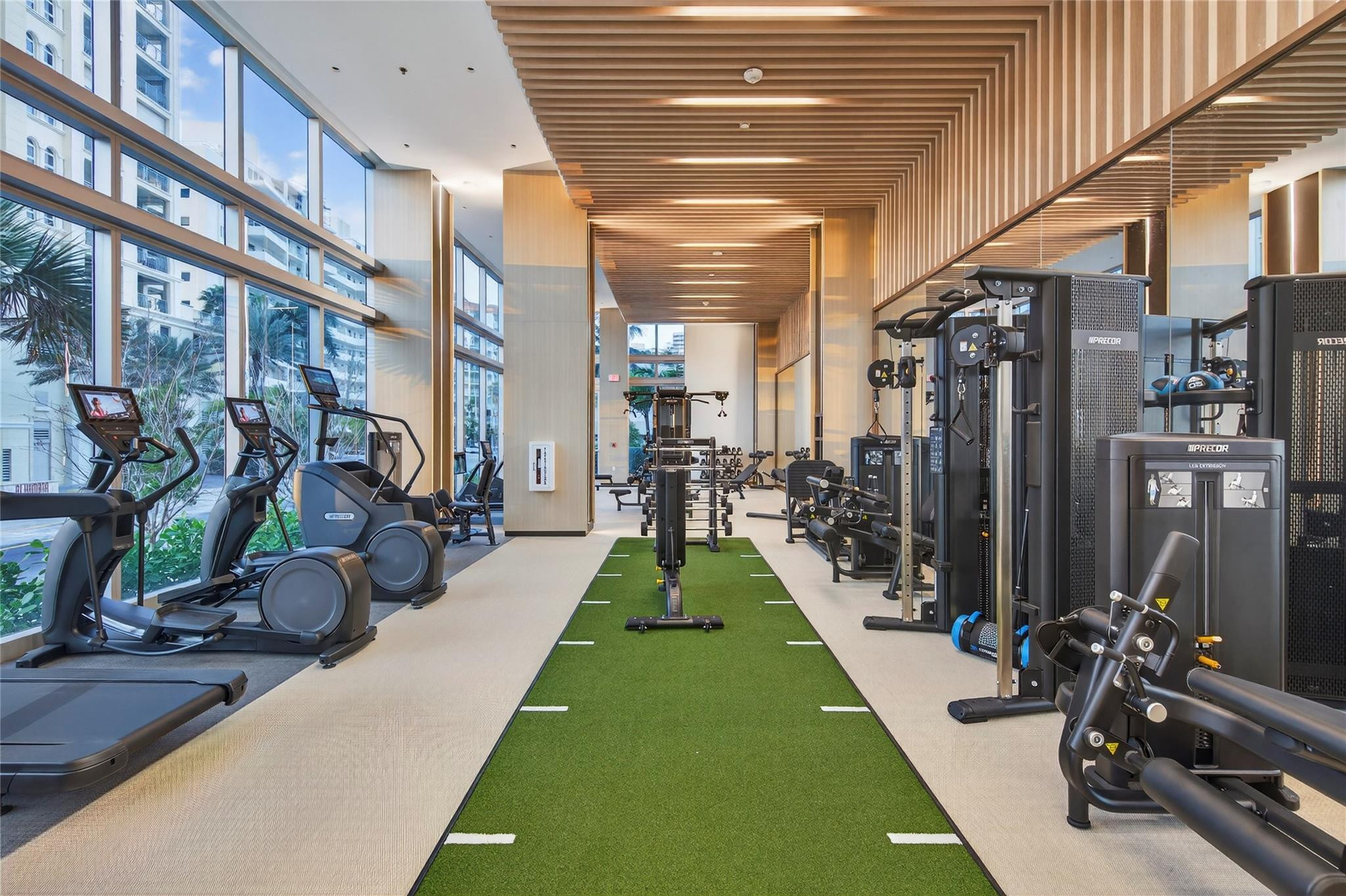 153 N Seabreeze 1901-S