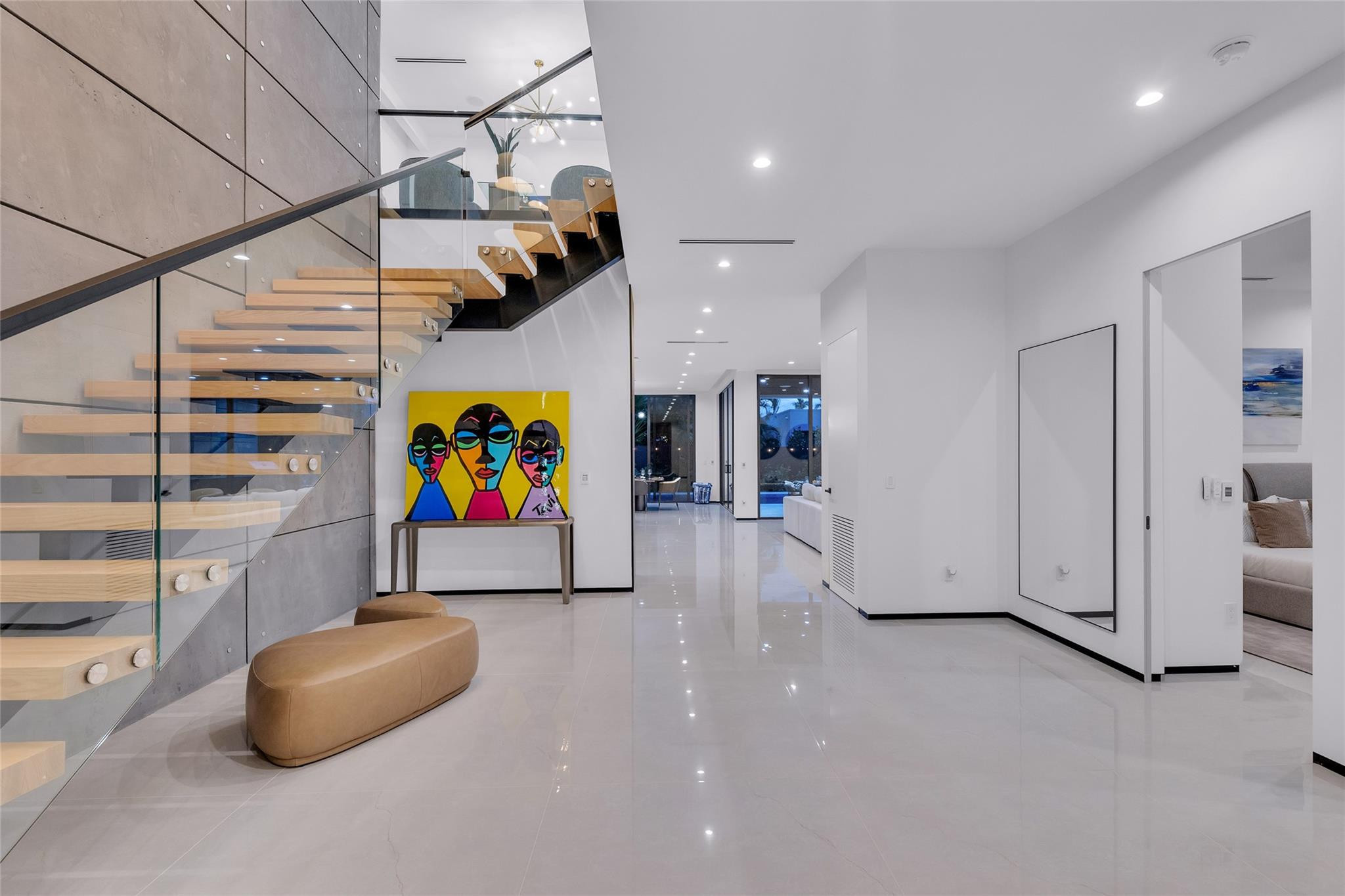 727 NE 17th Way