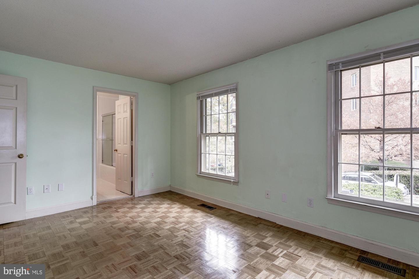 4307 Massachusetts Ave NW