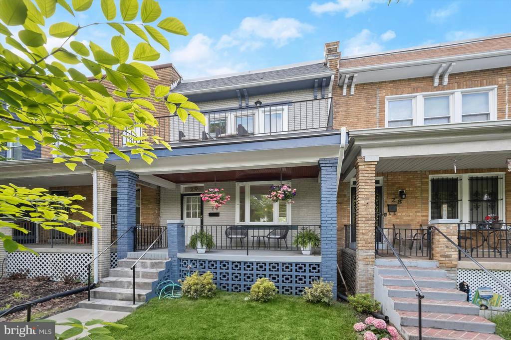 29 Sherman Cir NW