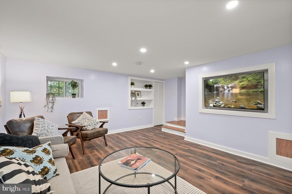29 Sherman Cir NW