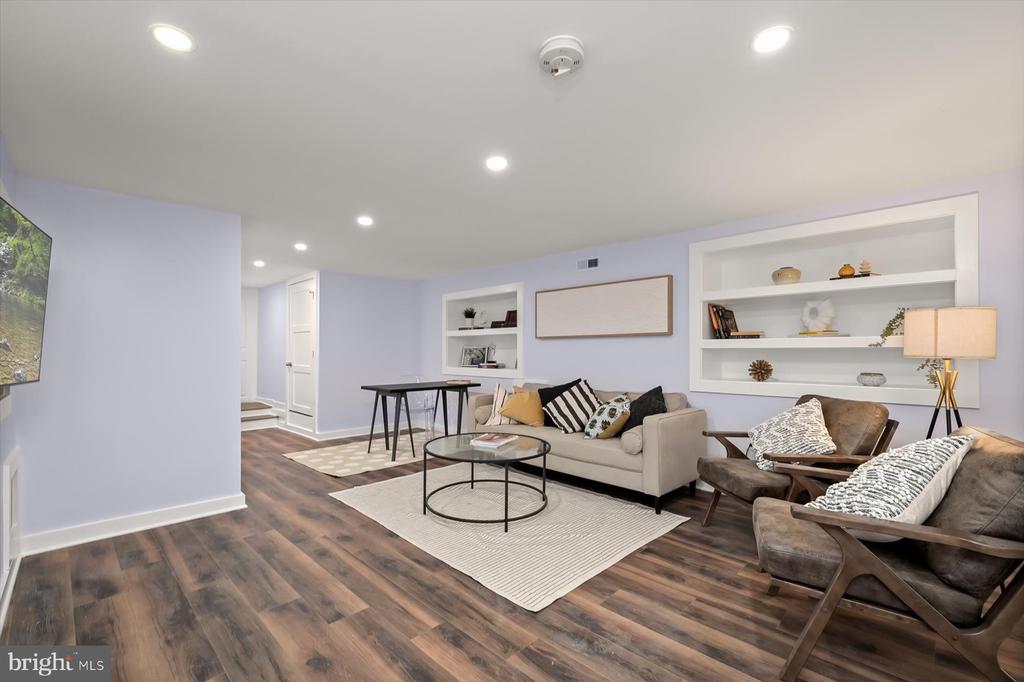 29 Sherman Cir NW