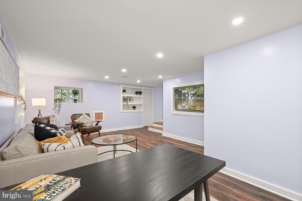 29 Sherman Cir NW
