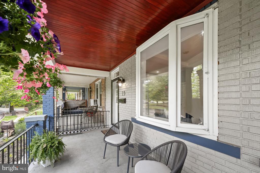 29 Sherman Cir NW