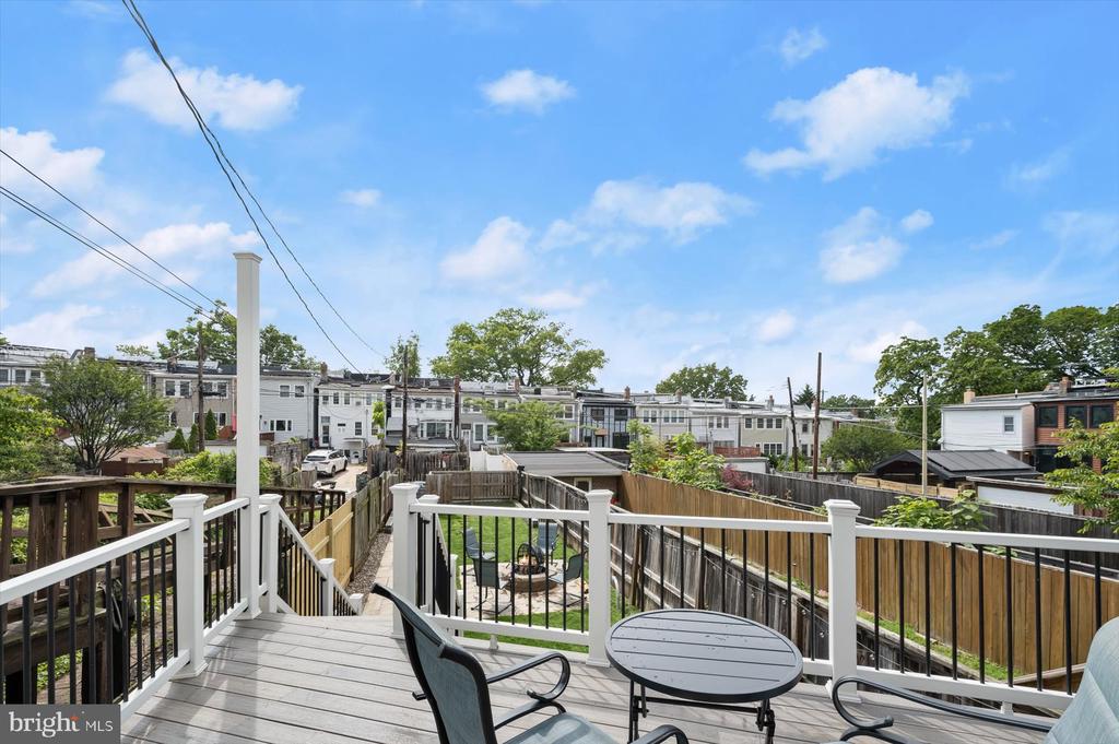 29 Sherman Cir NW