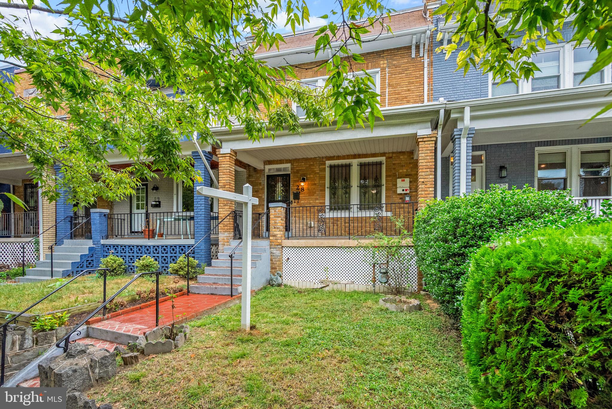 28 SHERMAN CIRCLE NW