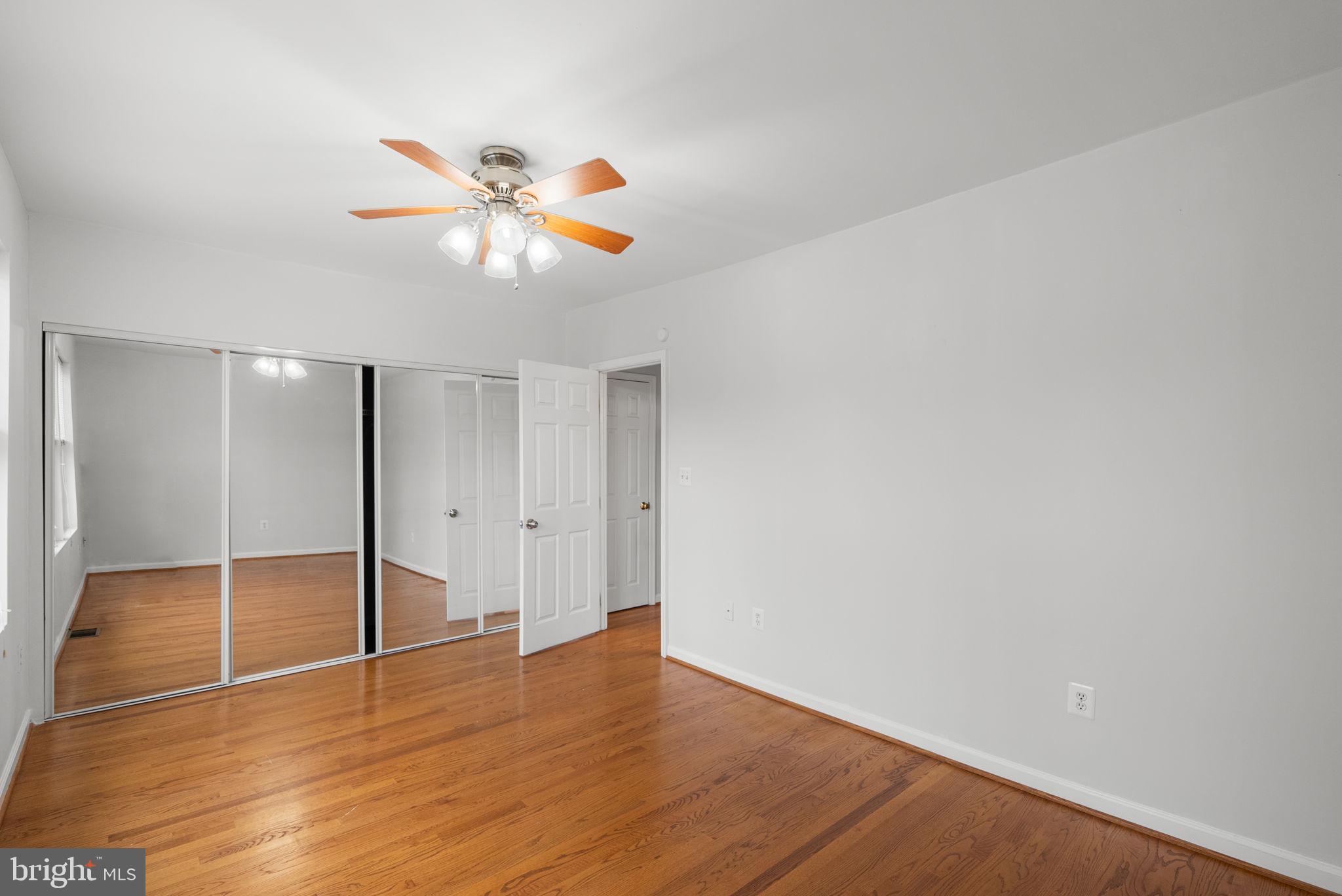 28 SHERMAN CIRCLE NW