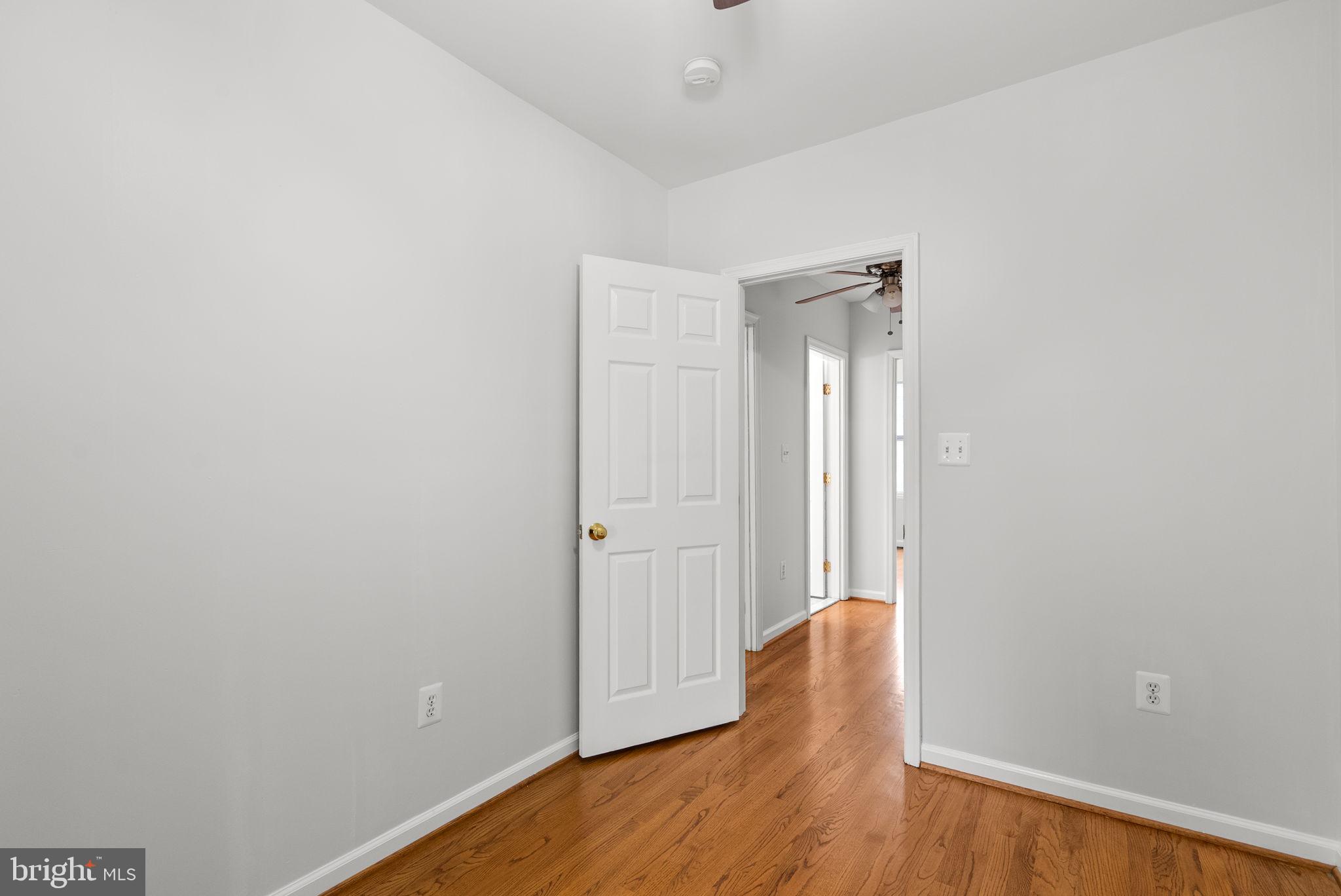 28 SHERMAN CIRCLE NW