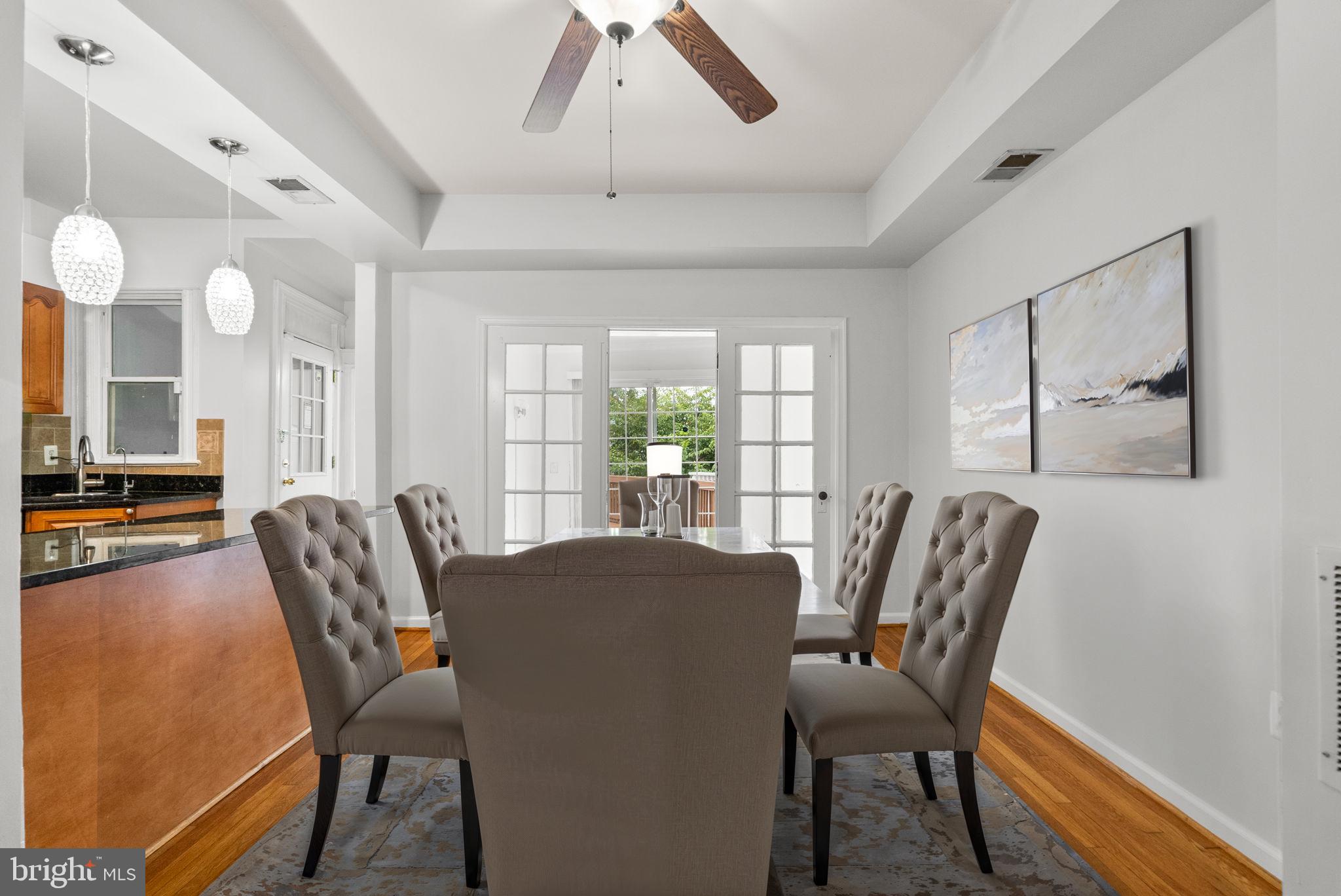 28 SHERMAN CIRCLE NW