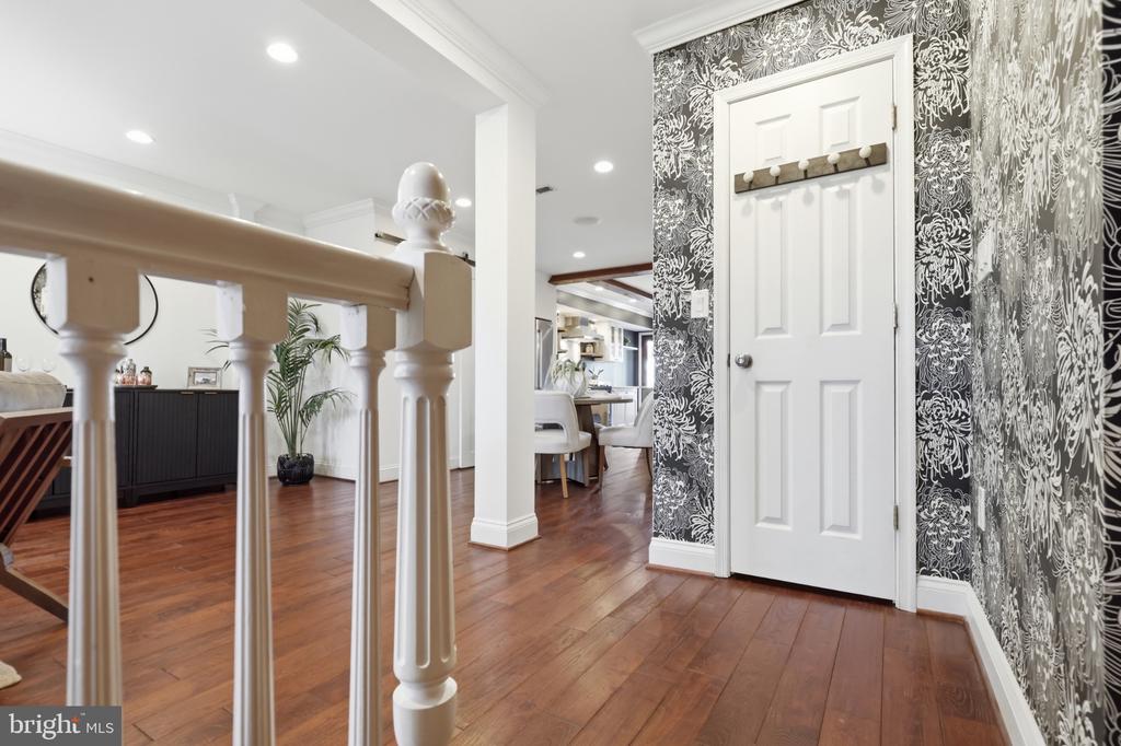 17 V STREET NW Unit: 1