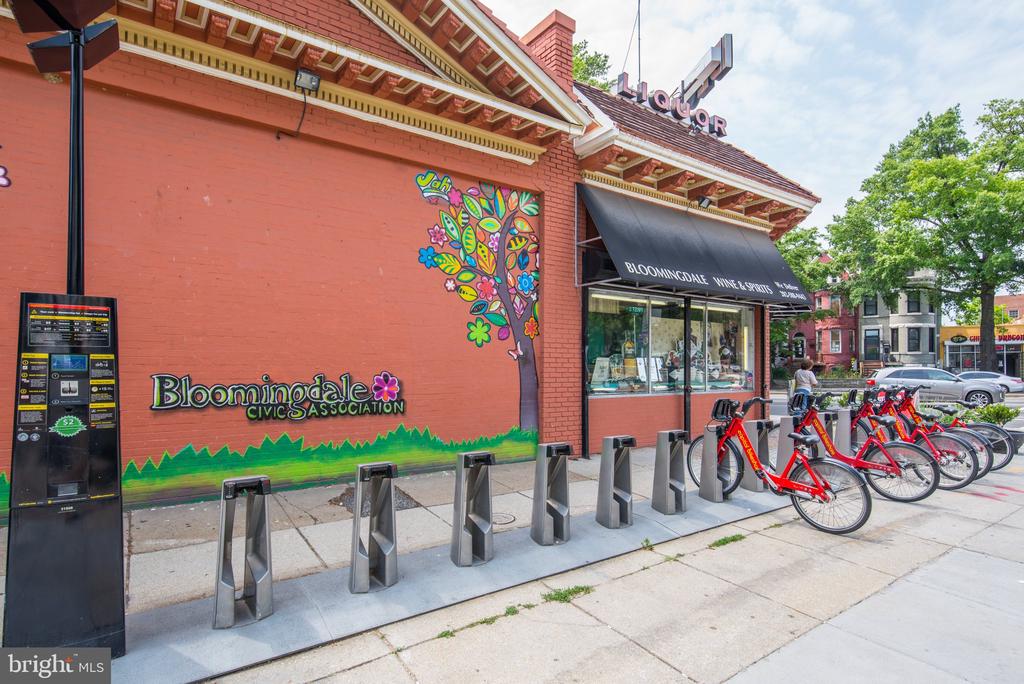 17 V STREET NW Unit: 1