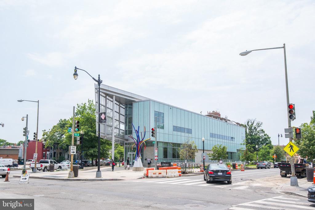 17 V STREET NW Unit: 1