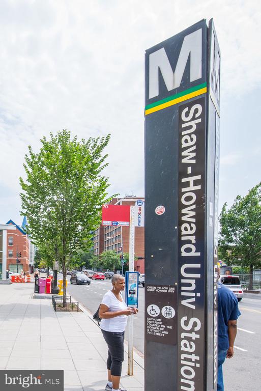 17 V STREET NW Unit: 1