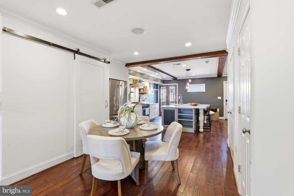 17 V STREET NW Unit: 1