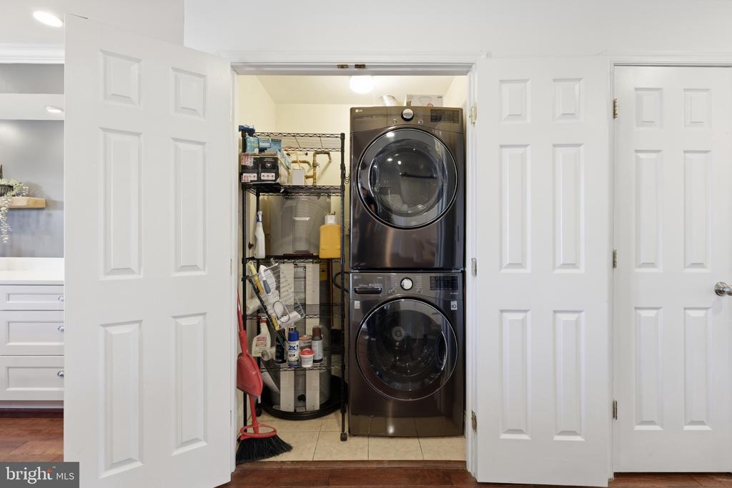 17 V STREET NW Unit: 1